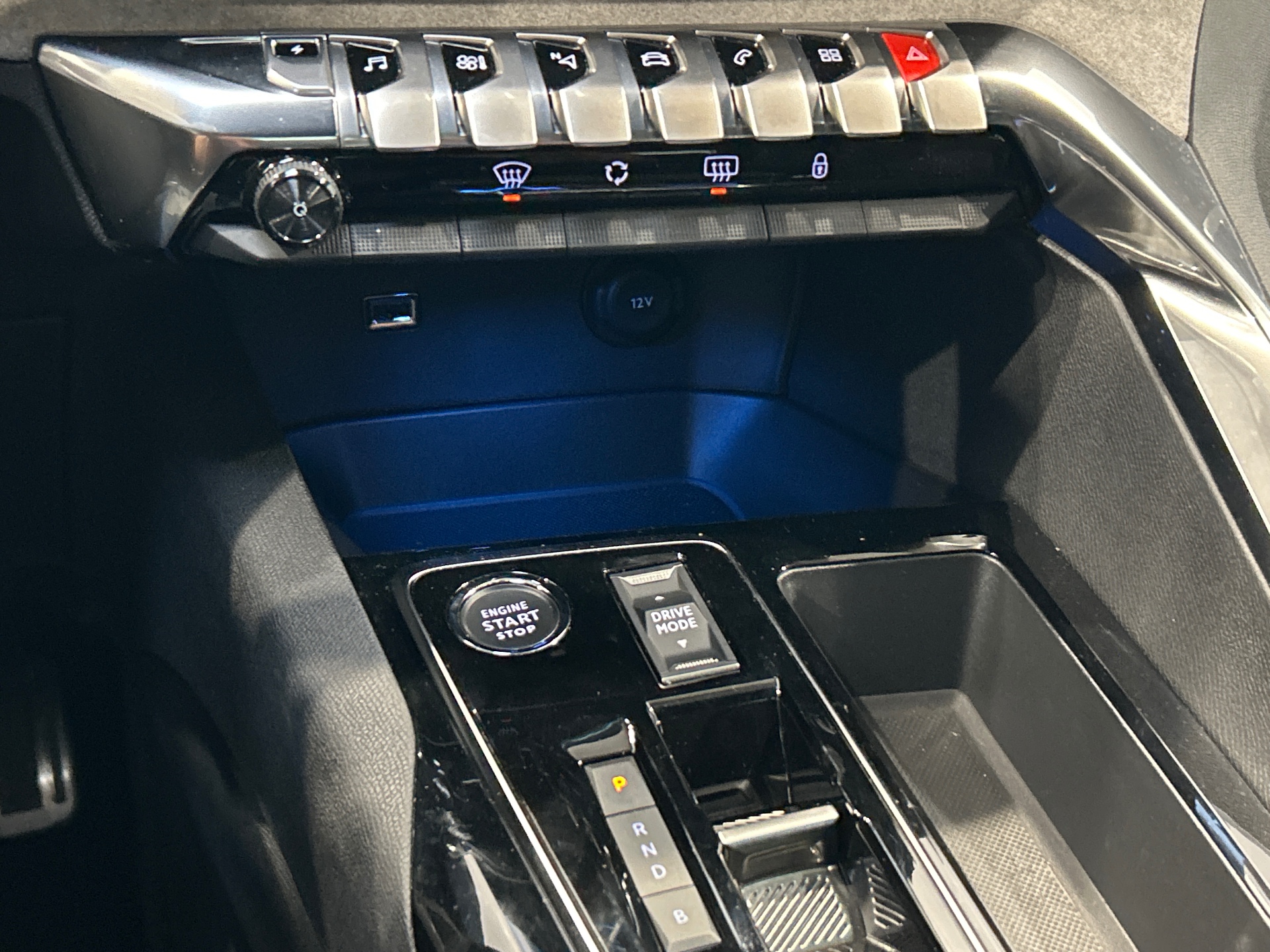 PEUGEOT 3008 GT Plug-in Hybrid 225 e-EAT8