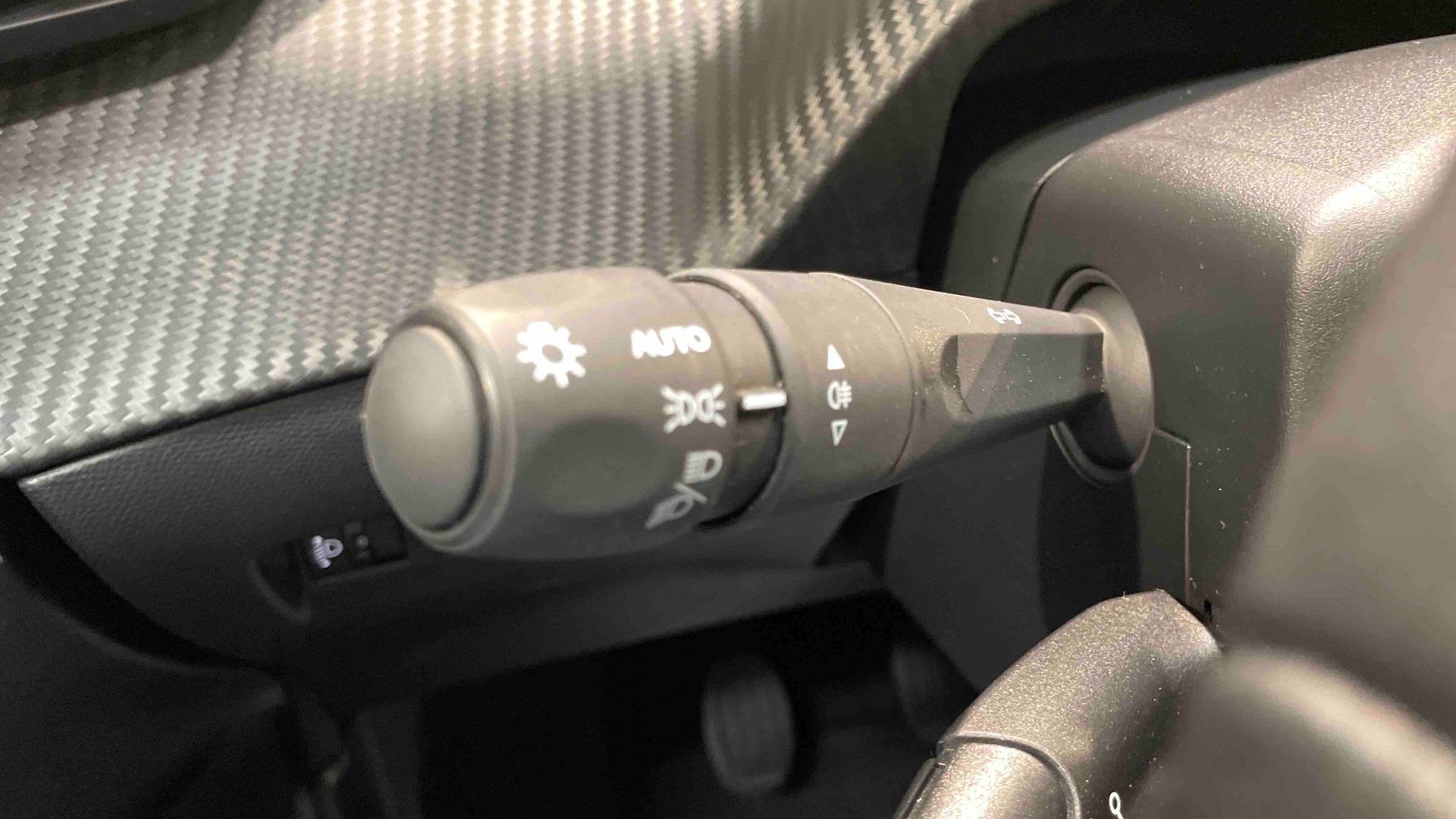PEUGEOT 208 PureTech 75 S&S BVM5 Active Pack
