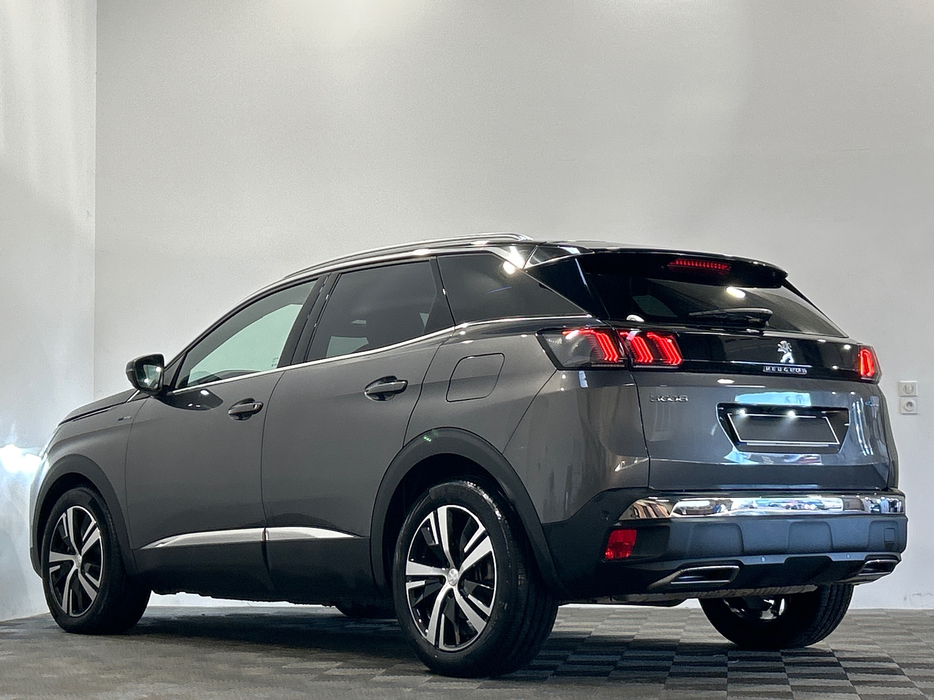 PEUGEOT 3008 GT Plug-in Hybrid 225 e-EAT8