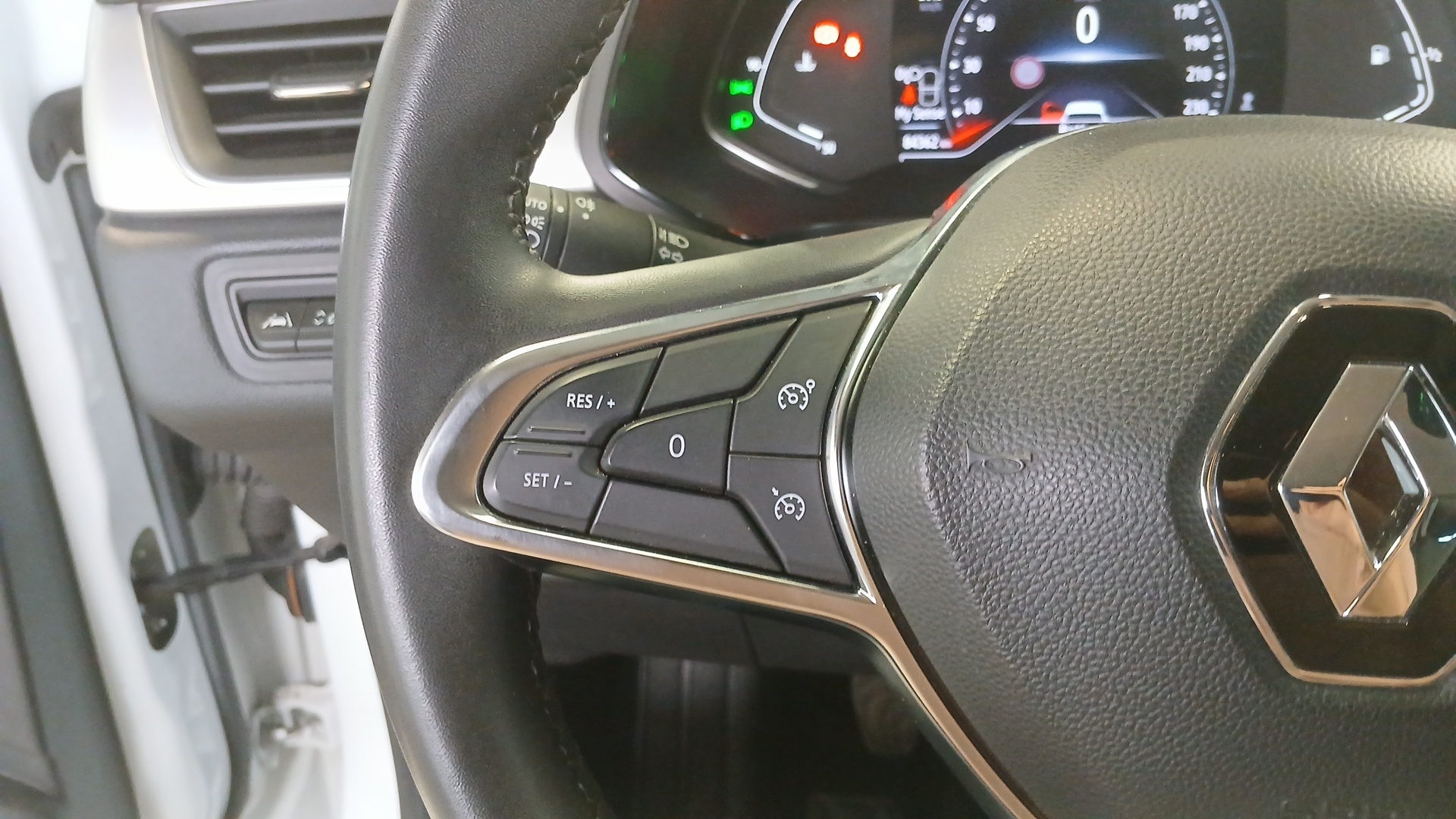 RENAULT CAPTUR mild hybrid 140 Techno