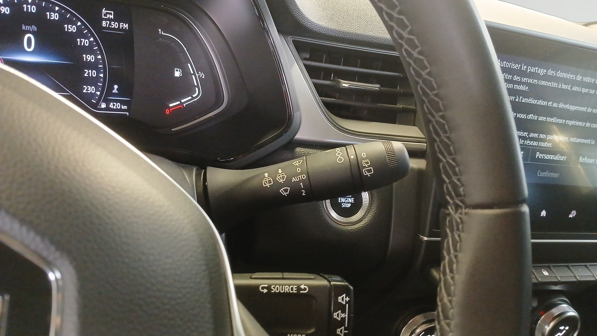 RENAULT CAPTUR mild hybrid 140 Techno