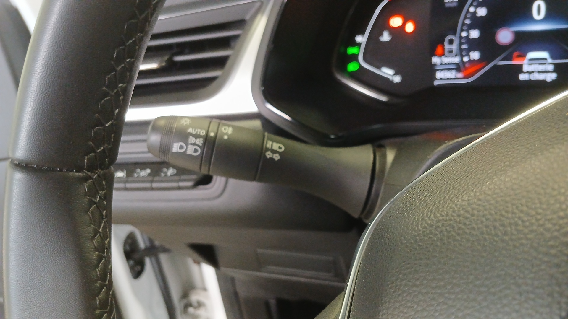 RENAULT CAPTUR mild hybrid 140 Techno