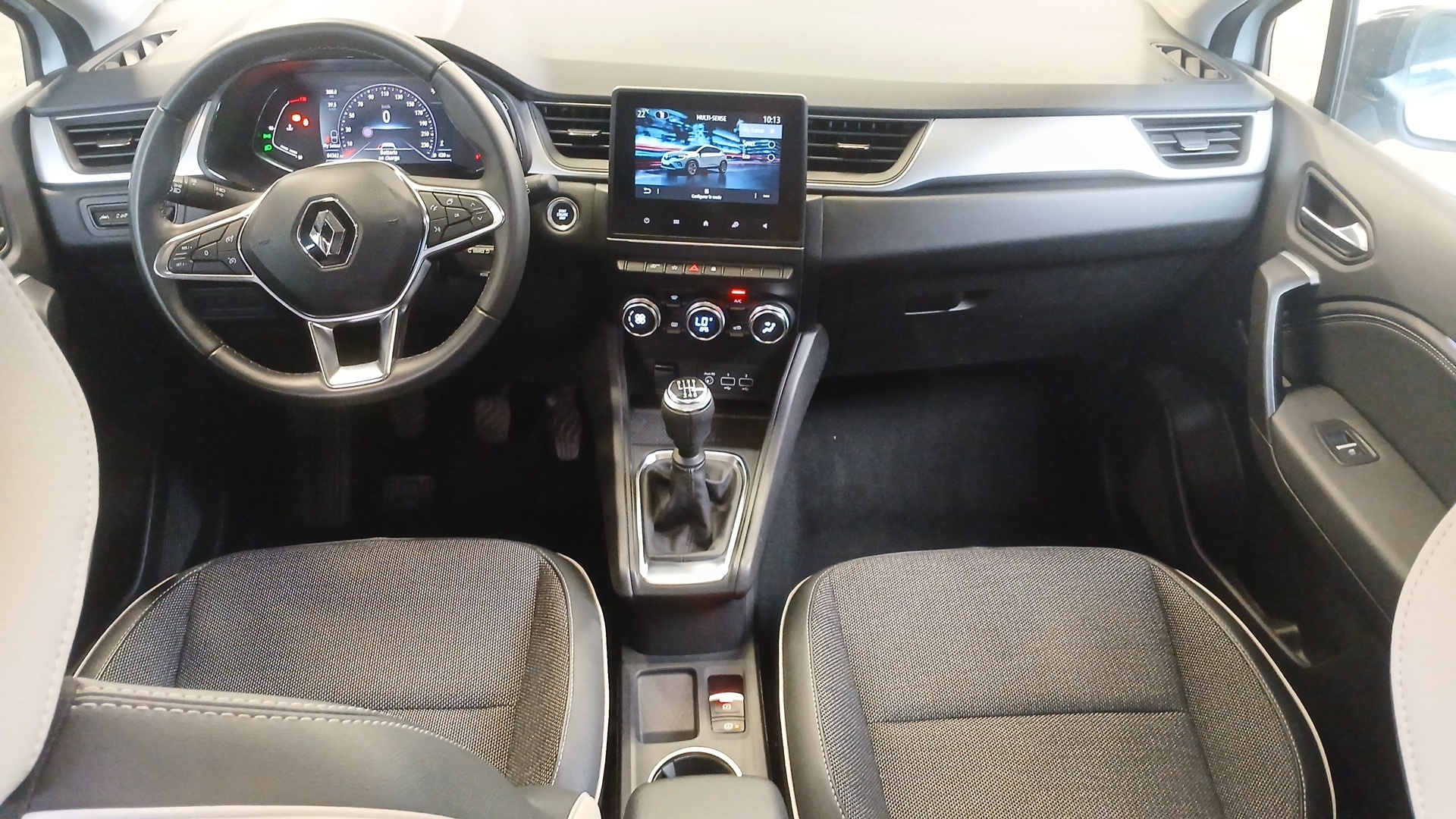 RENAULT CAPTUR mild hybrid 140 Techno