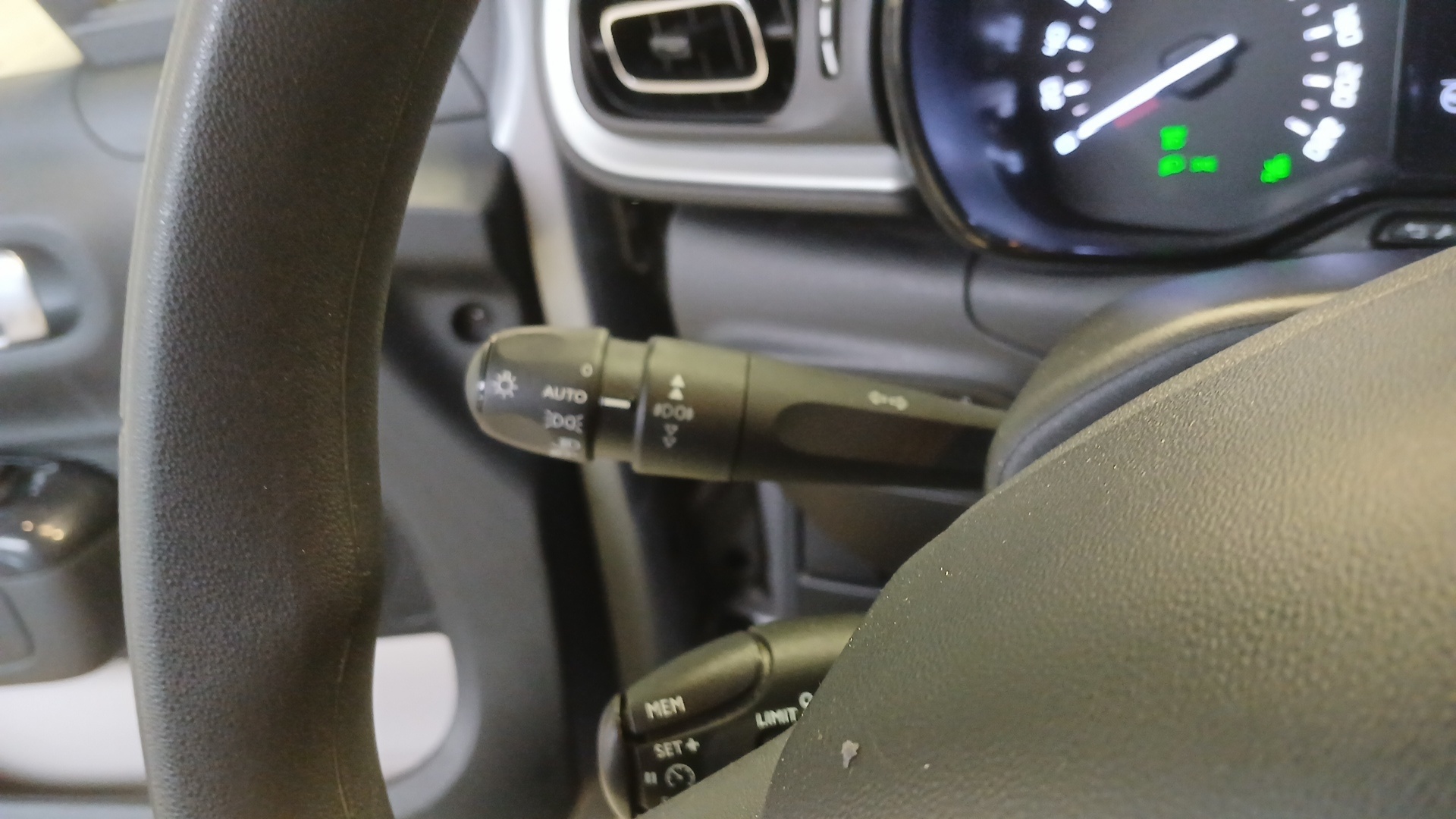 CITROEN C3 PURETECH 110 S&S BVM6 SHINE