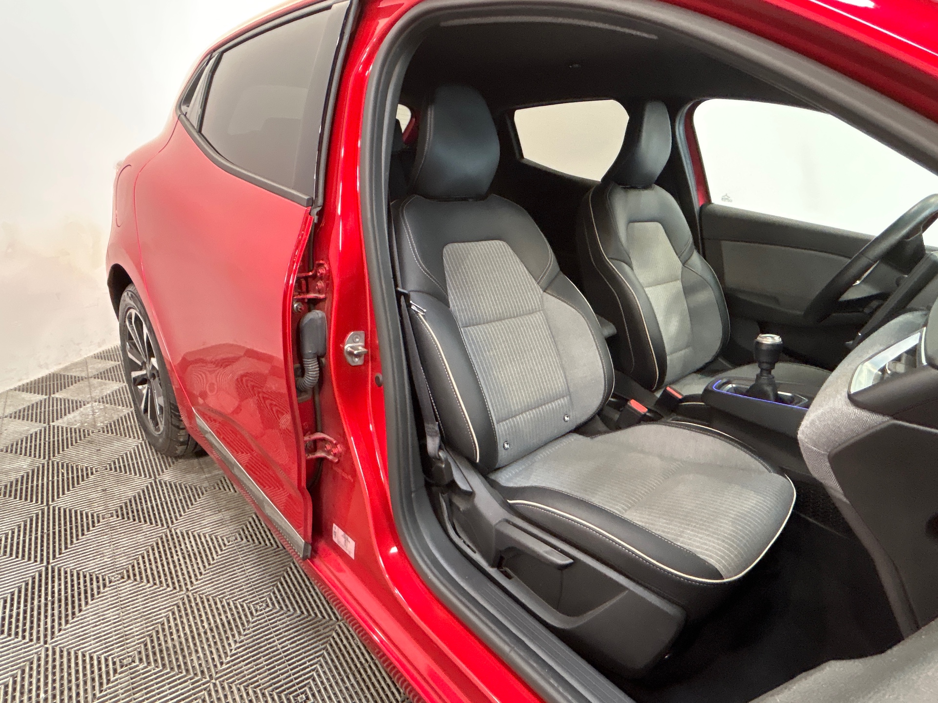 RENAULT CLIO V techno TCe 90 phase 2