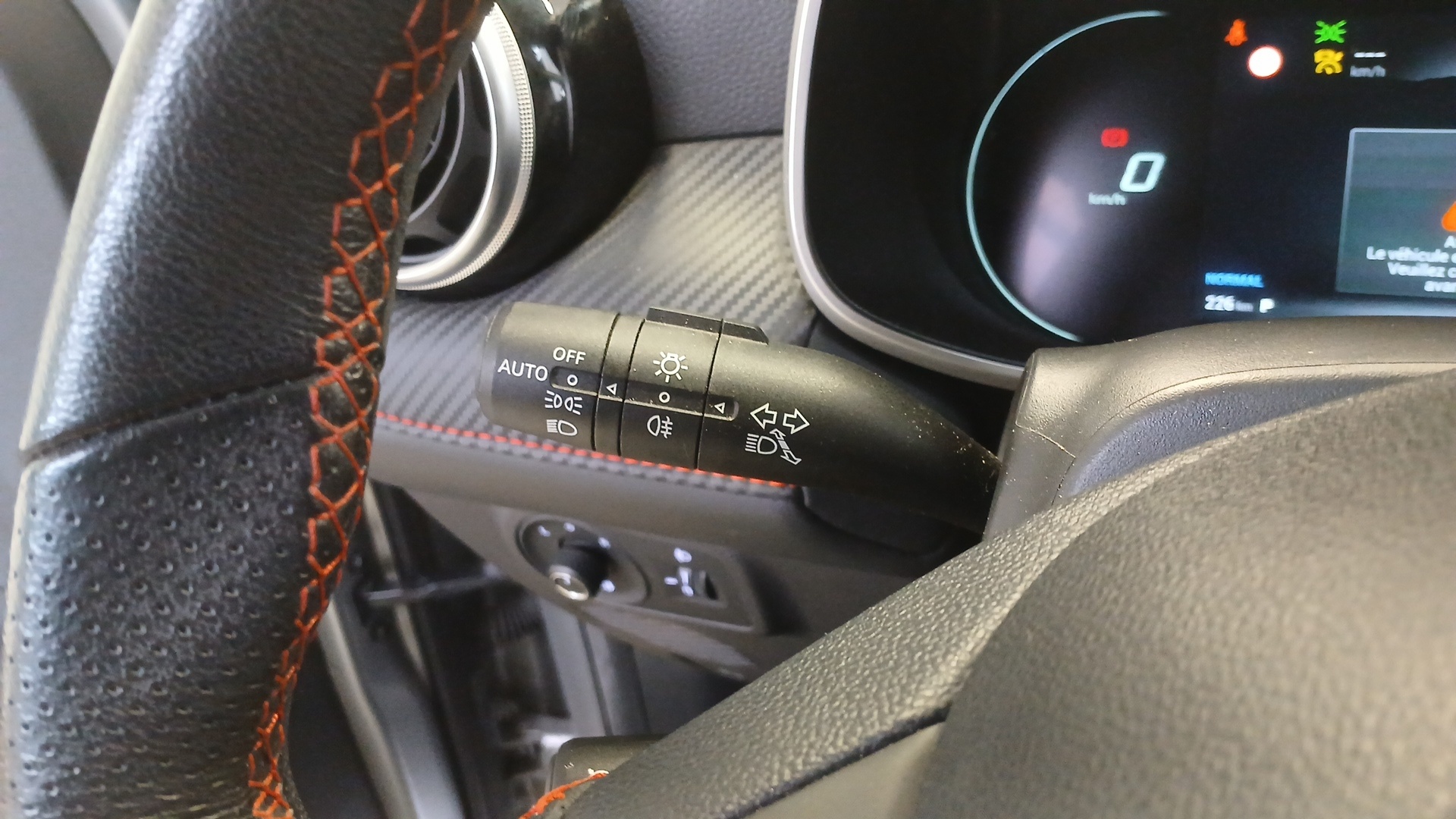 MG ZS ELECTRIQUE EV Autonomie Standard 51kWh - 130 kW 2WD Luxury