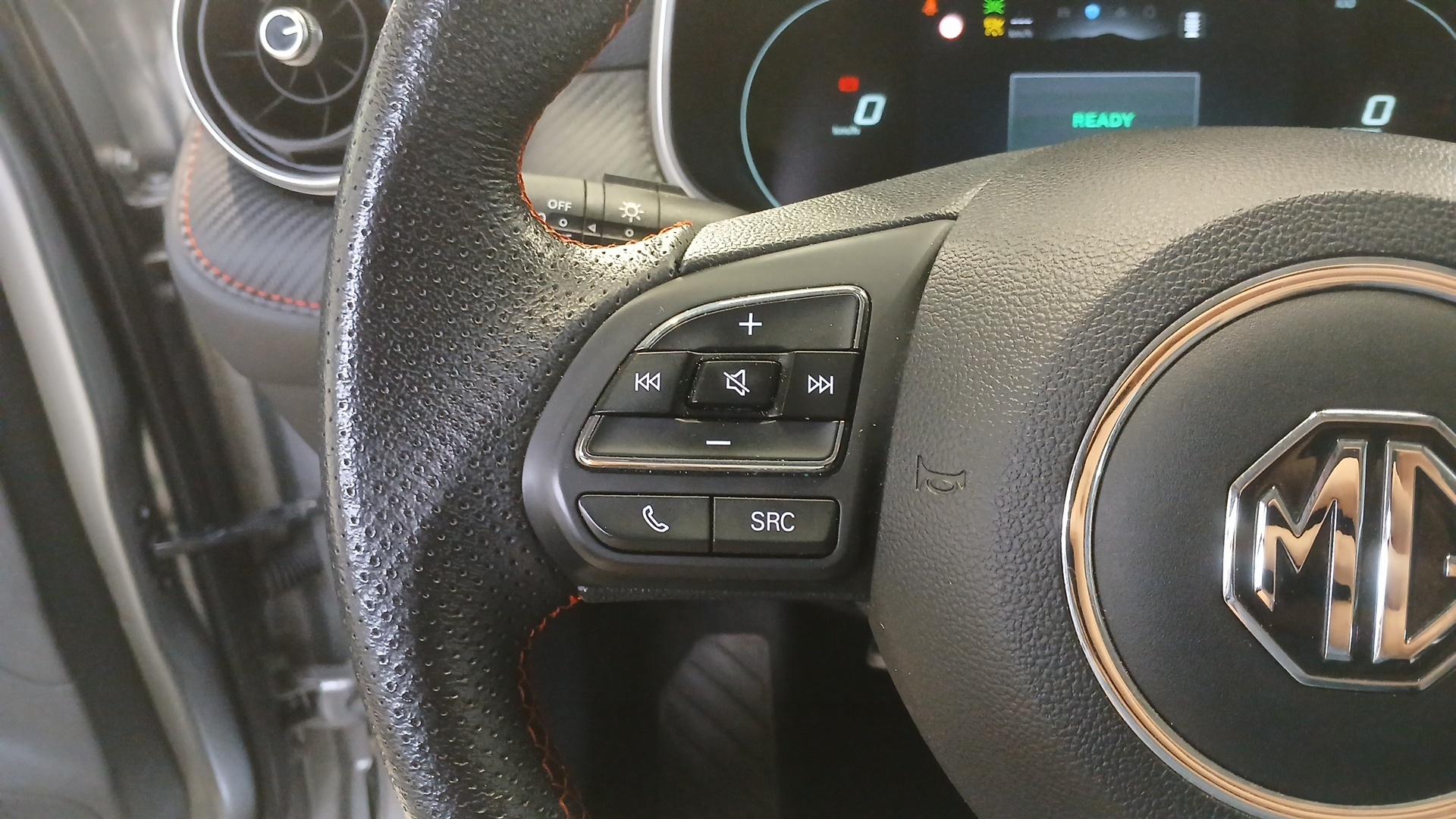 MG ZS ELECTRIQUE EV Autonomie Standard 51kWh - 130 kW 2WD Luxury