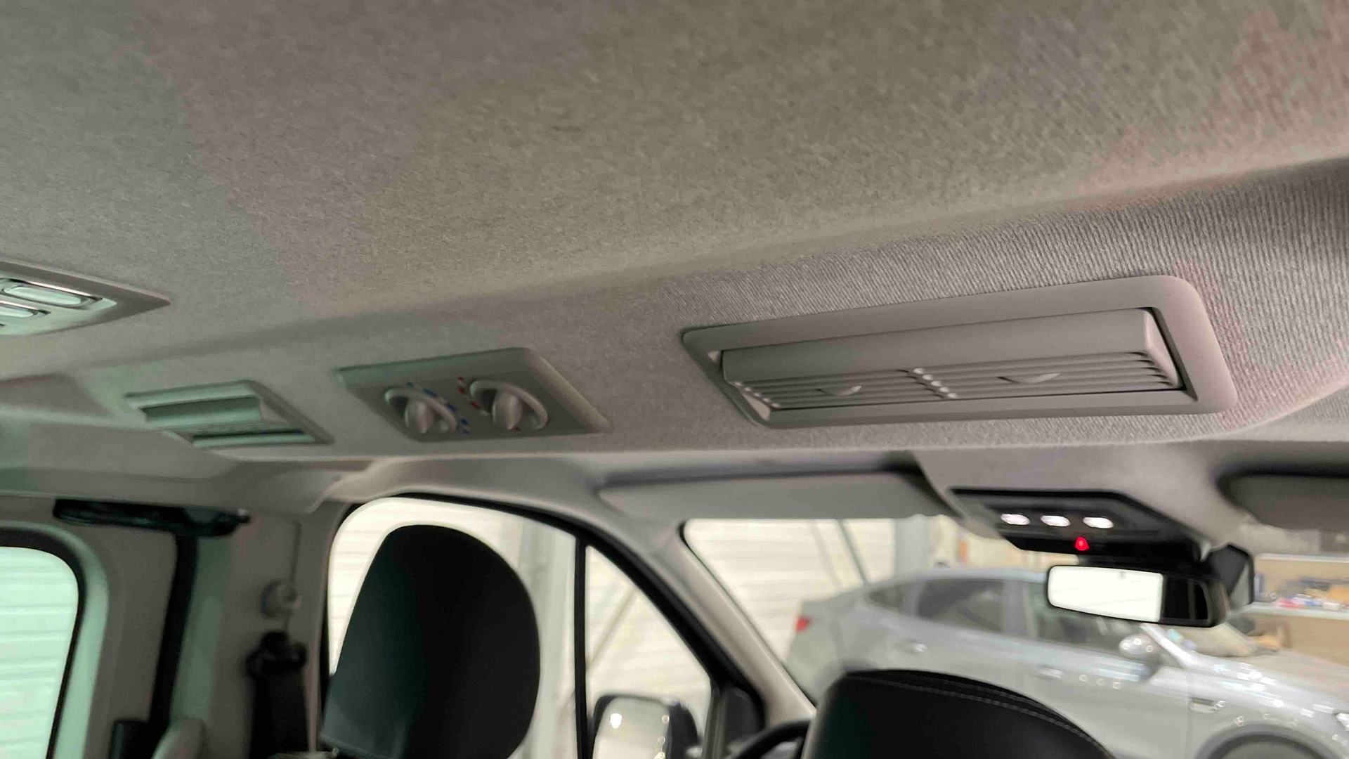 RENAULT TRAFIC L2 dCi 150 Energy S&S EDC Intens - 9 PLACES