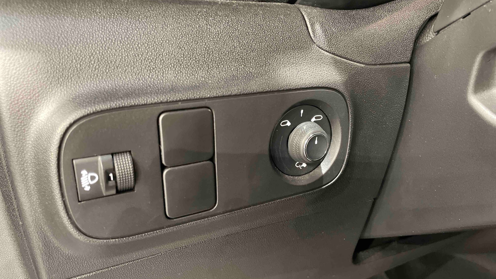 CITROEN C3 PureTech 83 S&S BVM5 Shine