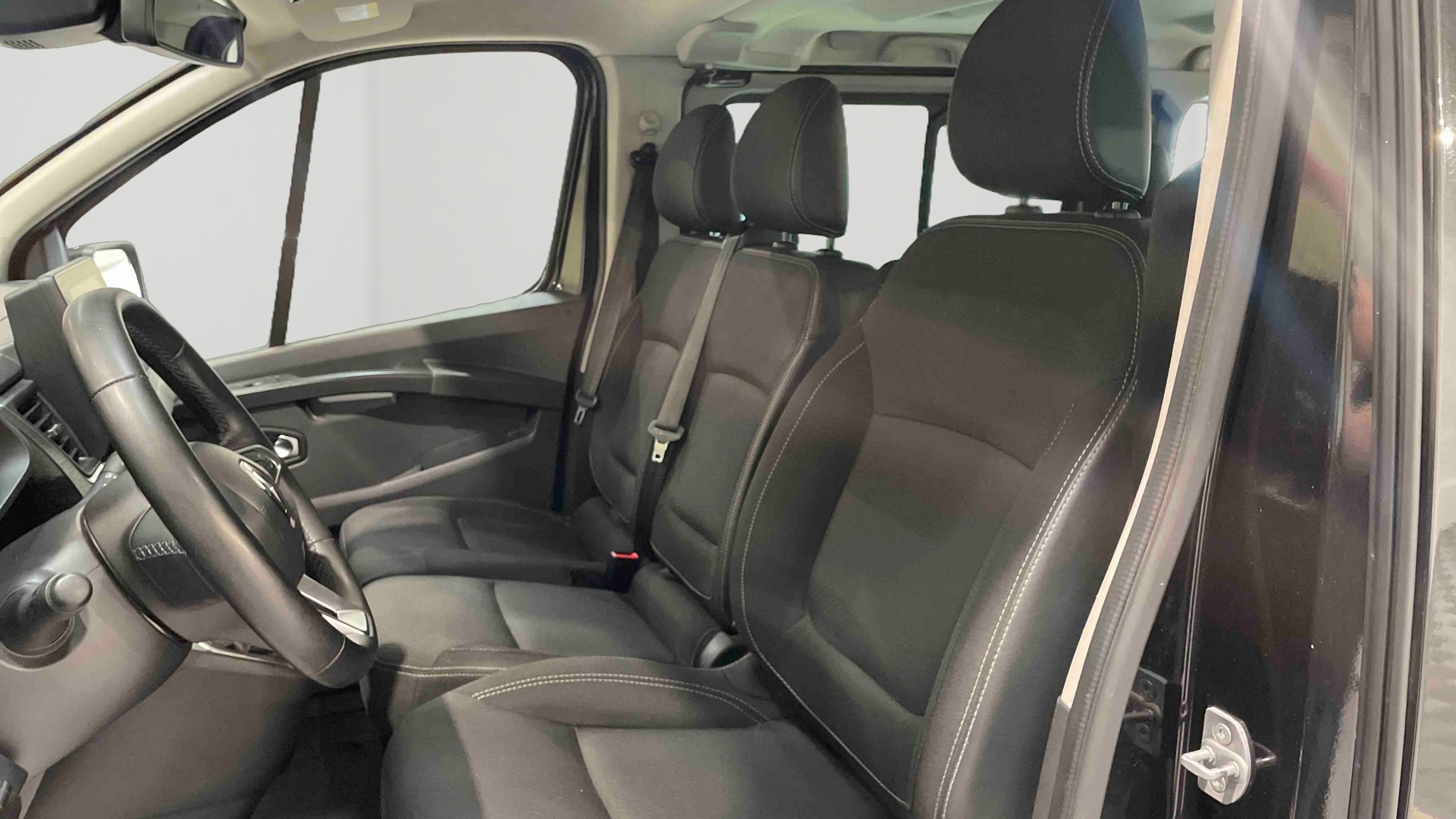 RENAULT TRAFIC L2 dCi 150 Energy S&S EDC Intens - 9 places