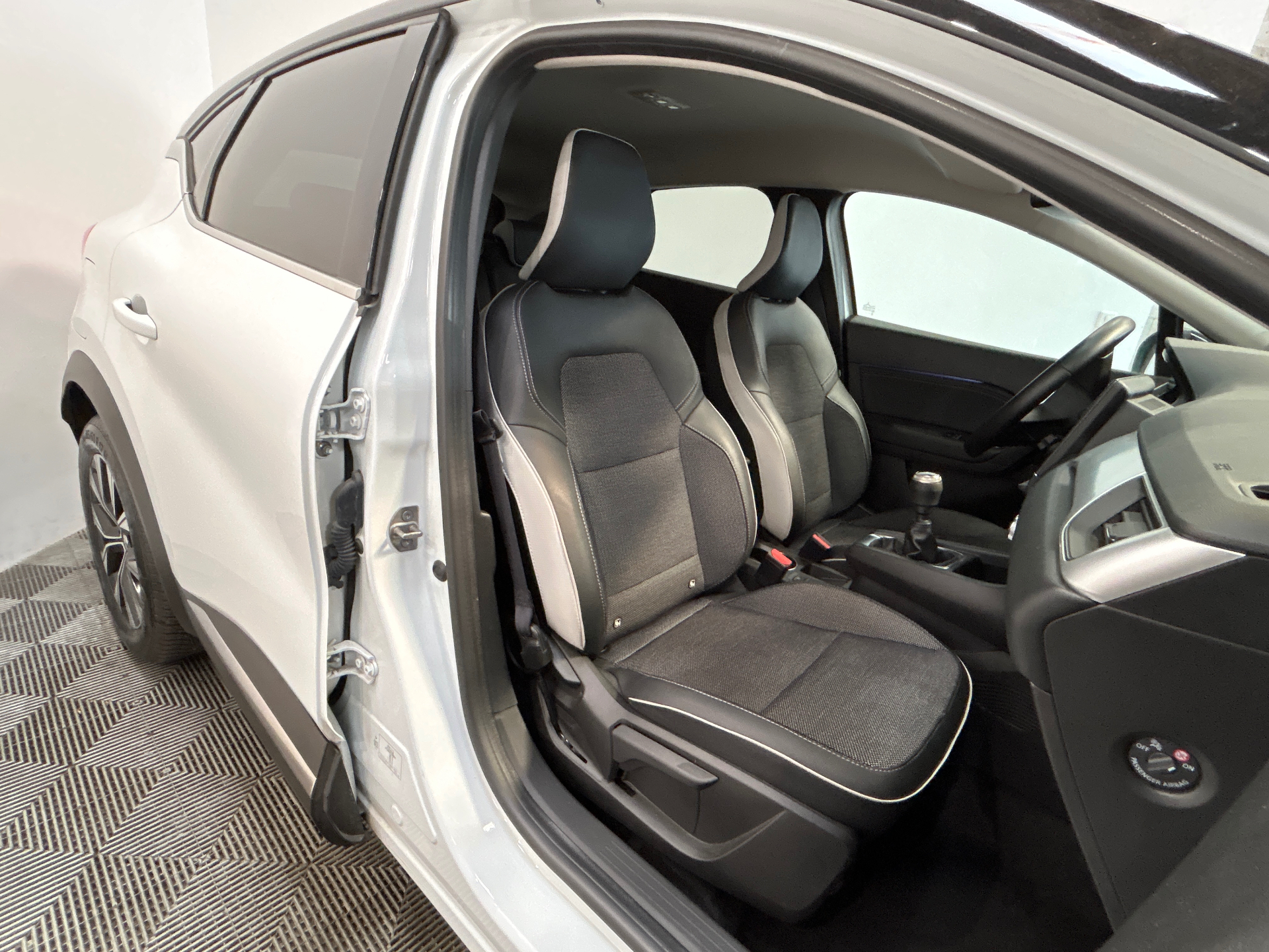 RENAULT CAPTUR techno TCe 90