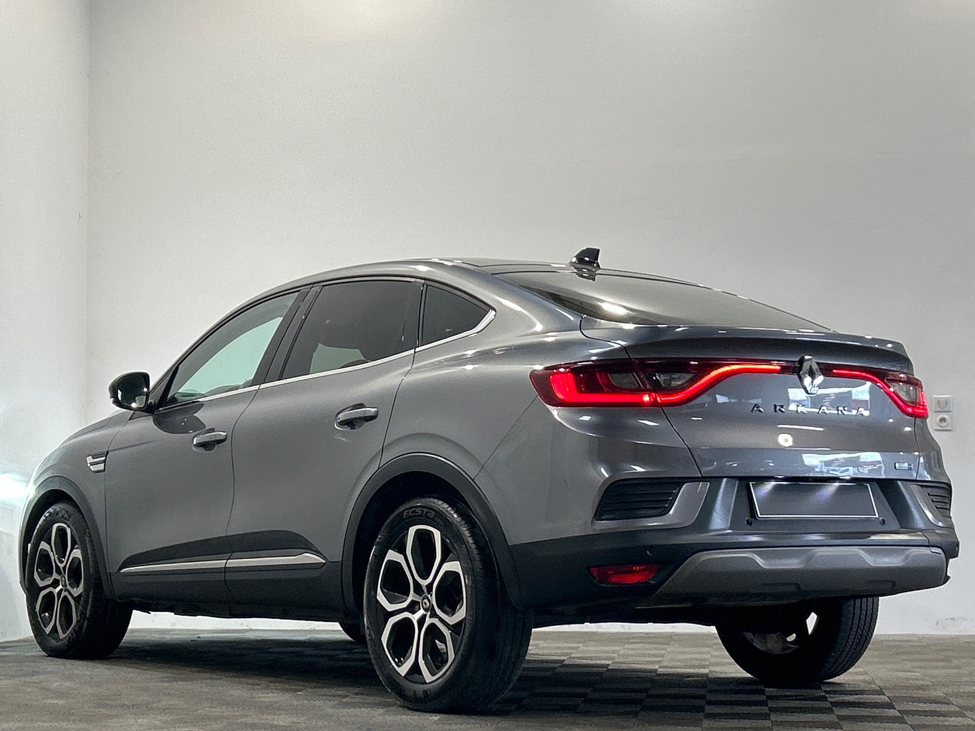 RENAULT ARKANA E-Tech 145 - 21B Intens