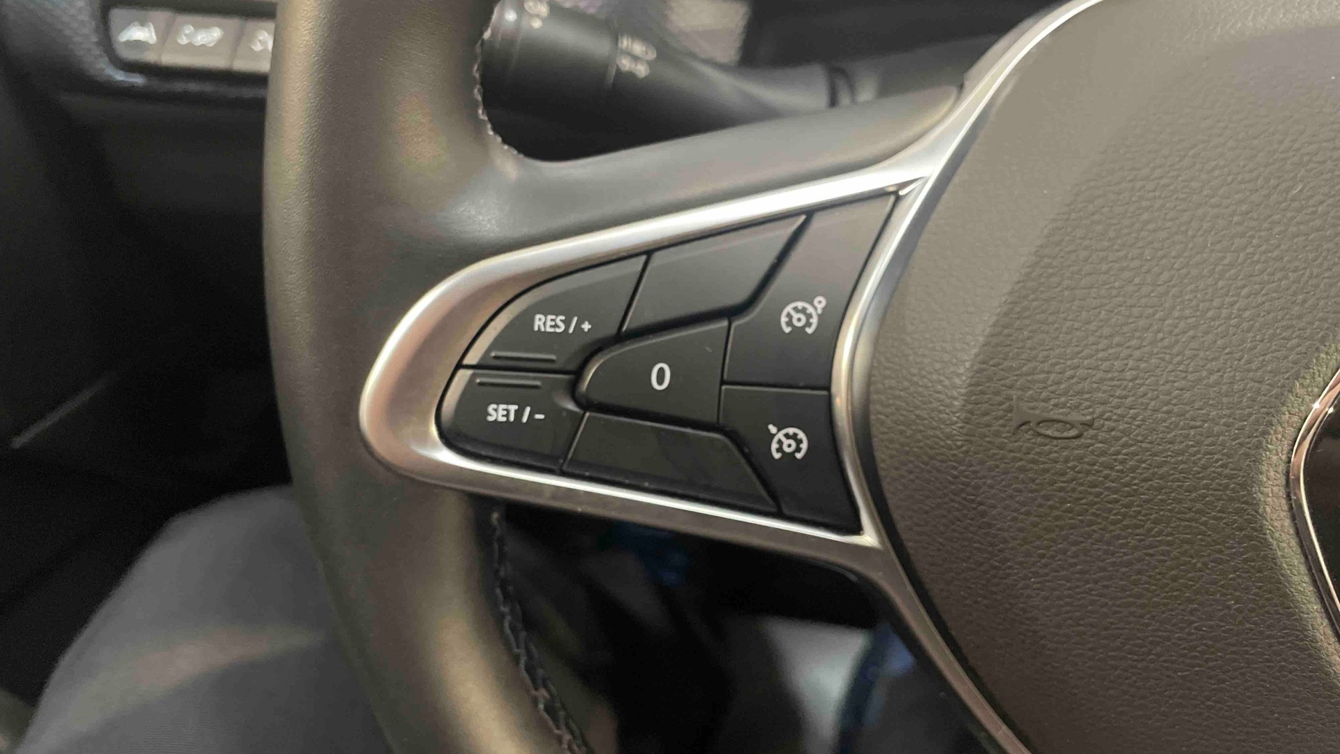 RENAULT ARKANA E-Tech hybride 145 - 22 Evolution