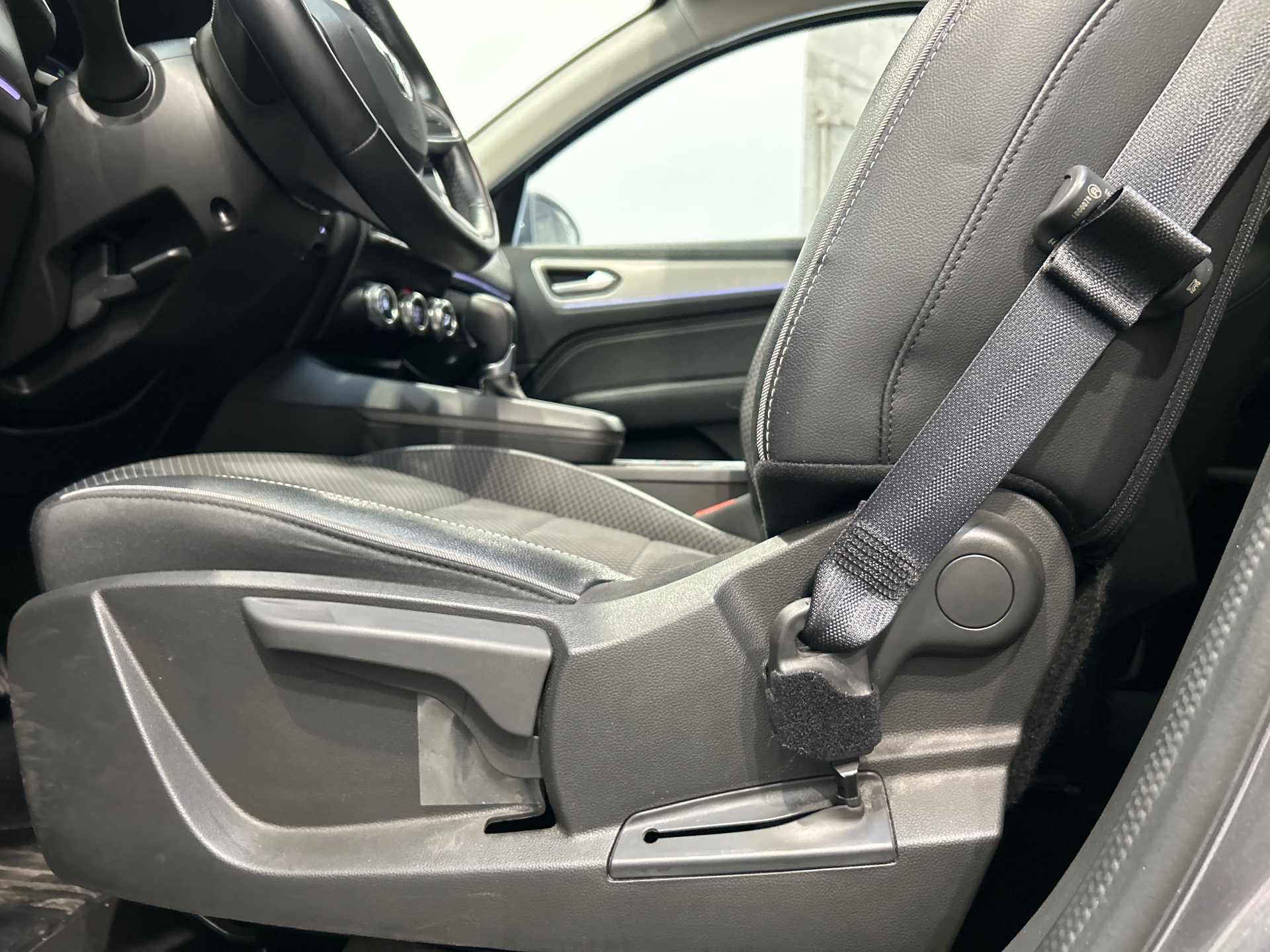 RENAULT ARKANA E-Tech 145 - 21B Intens