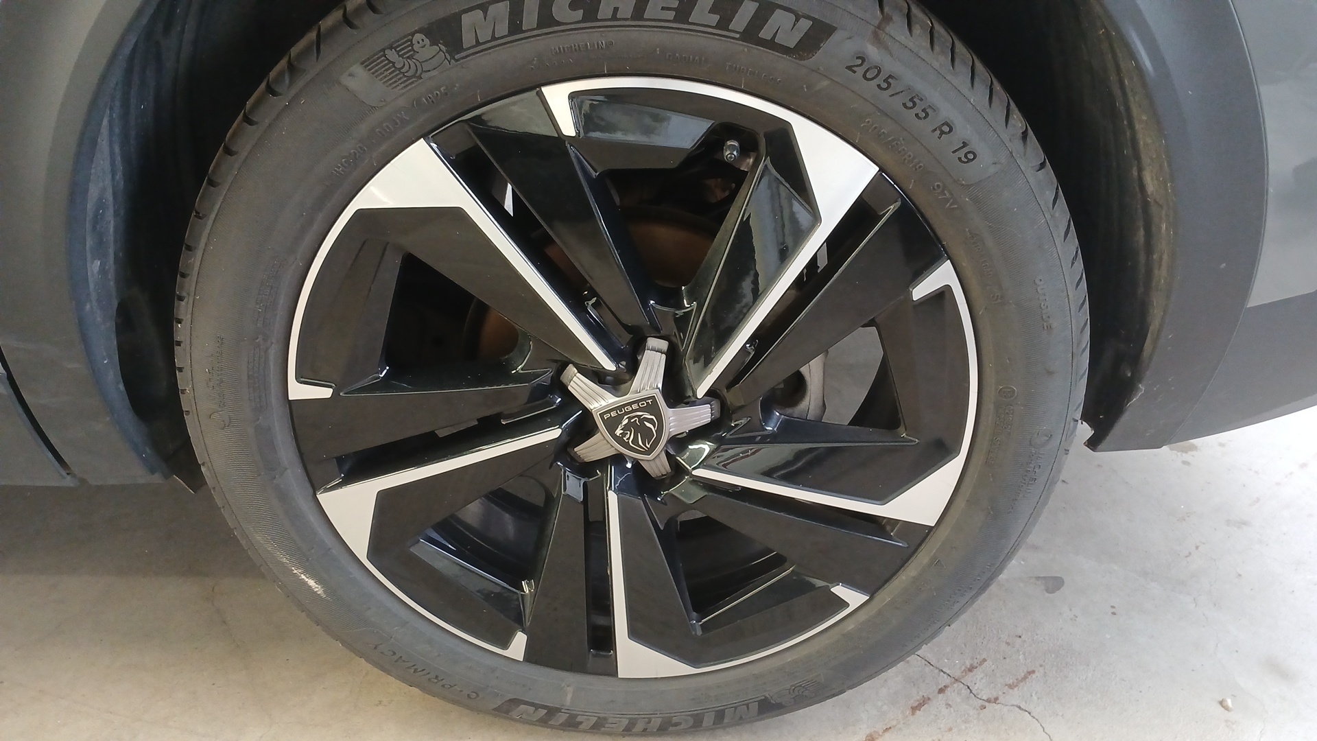 PEUGEOT 408 Allure Hybrid 145 ch e-DCS6