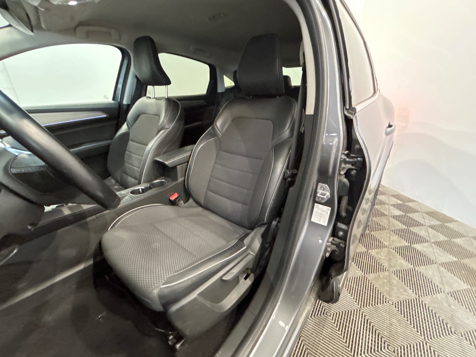 RENAULT ARKANA E-Tech 145 - 21B Intens