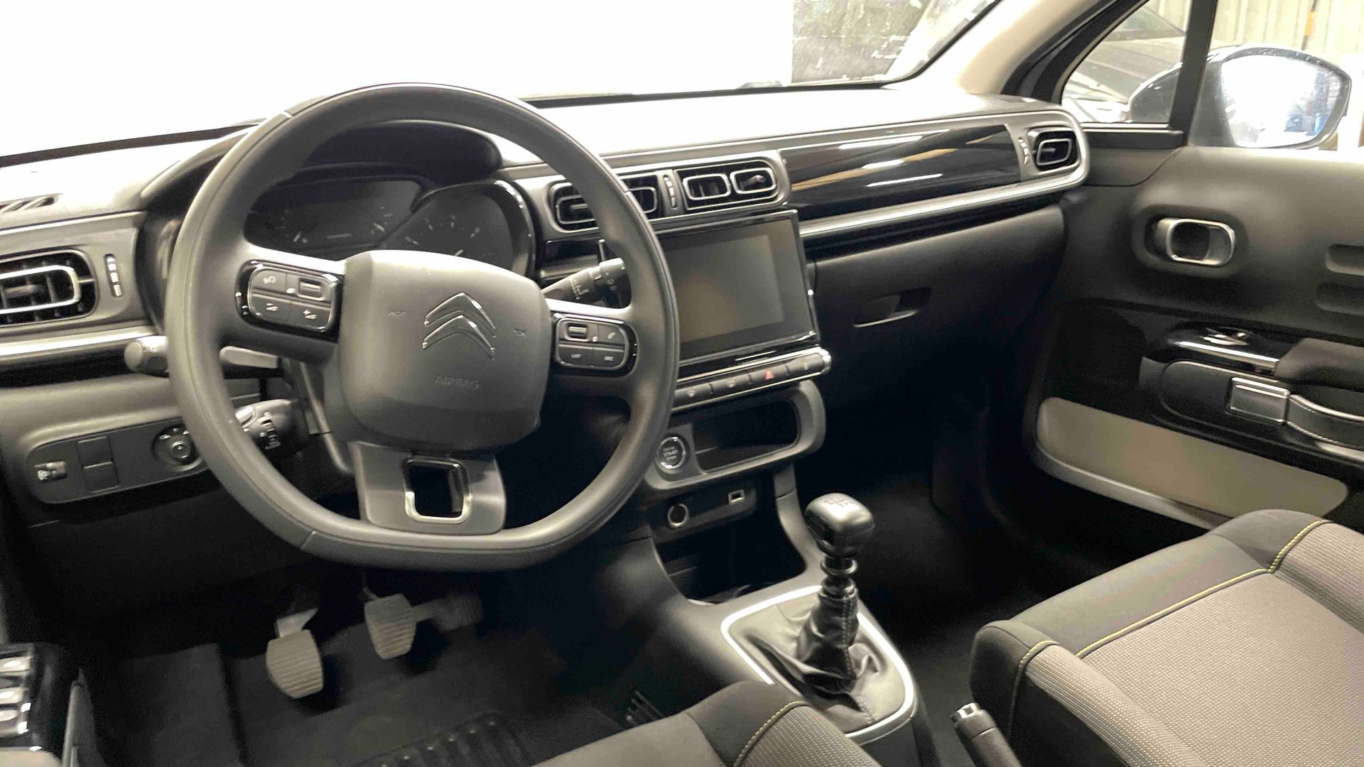CITROEN C3 PureTech 110 S&S BVM6 Shine