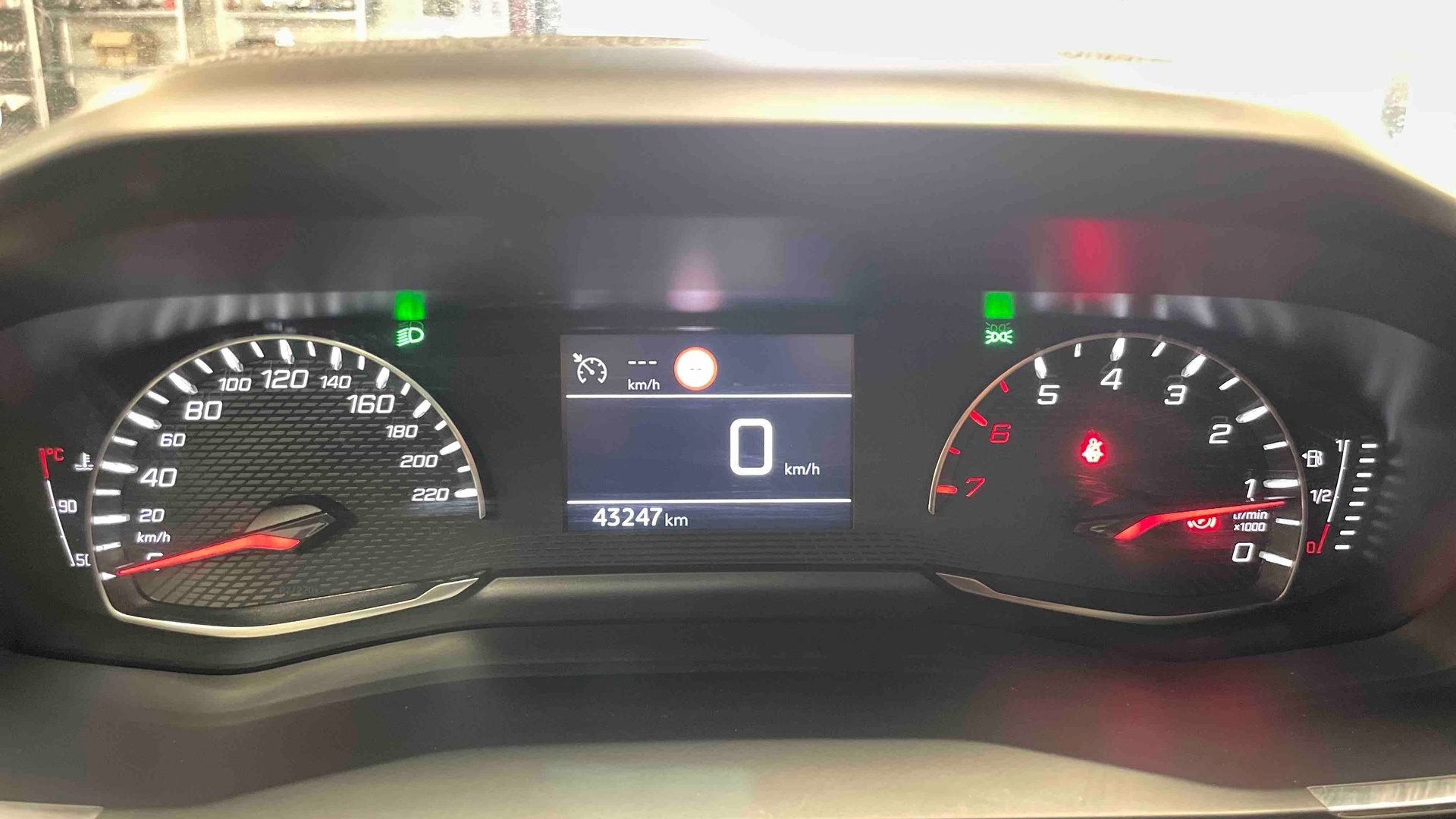 PEUGEOT 208 PureTech 75 S&S BVM5 Style