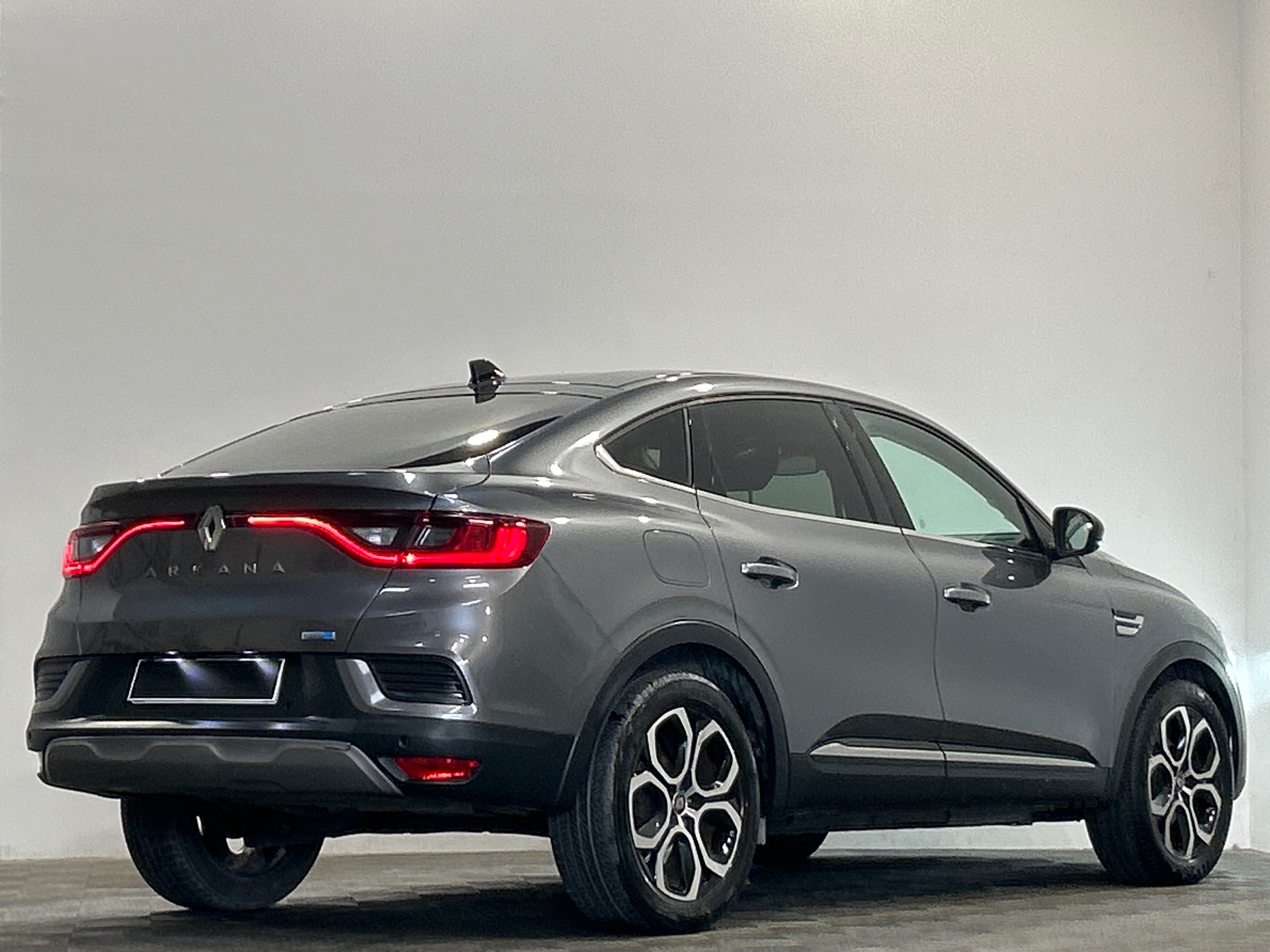 RENAULT ARKANA E-Tech 145 - 21B Intens