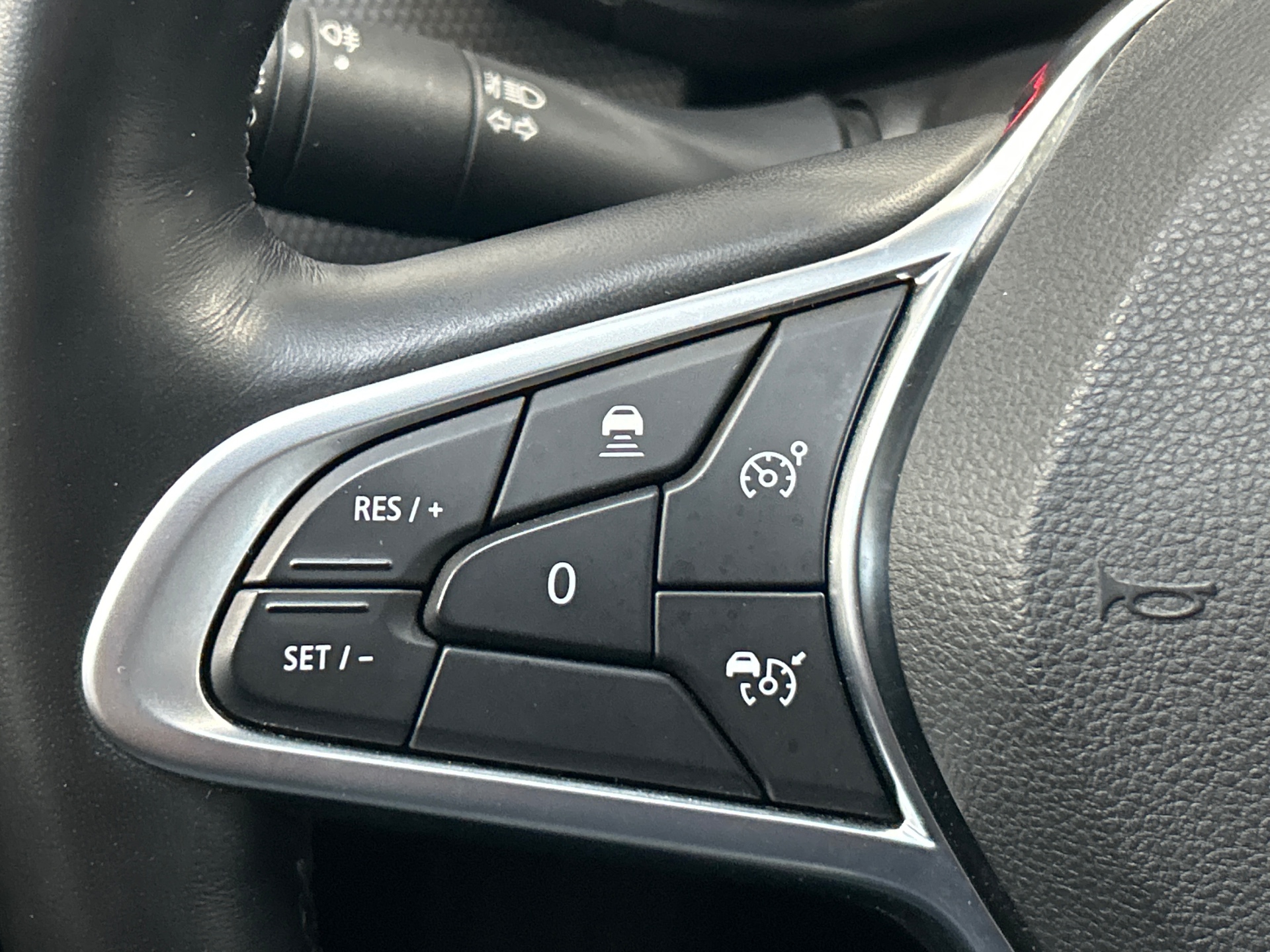 RENAULT ARKANA E-Tech 145 - 21B Intens