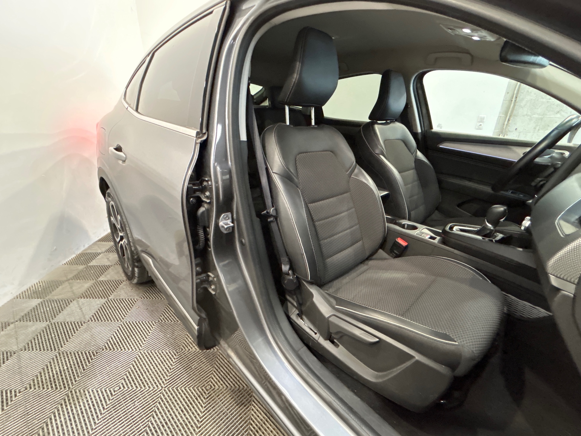 RENAULT ARKANA E-Tech 145 - 21B Intens