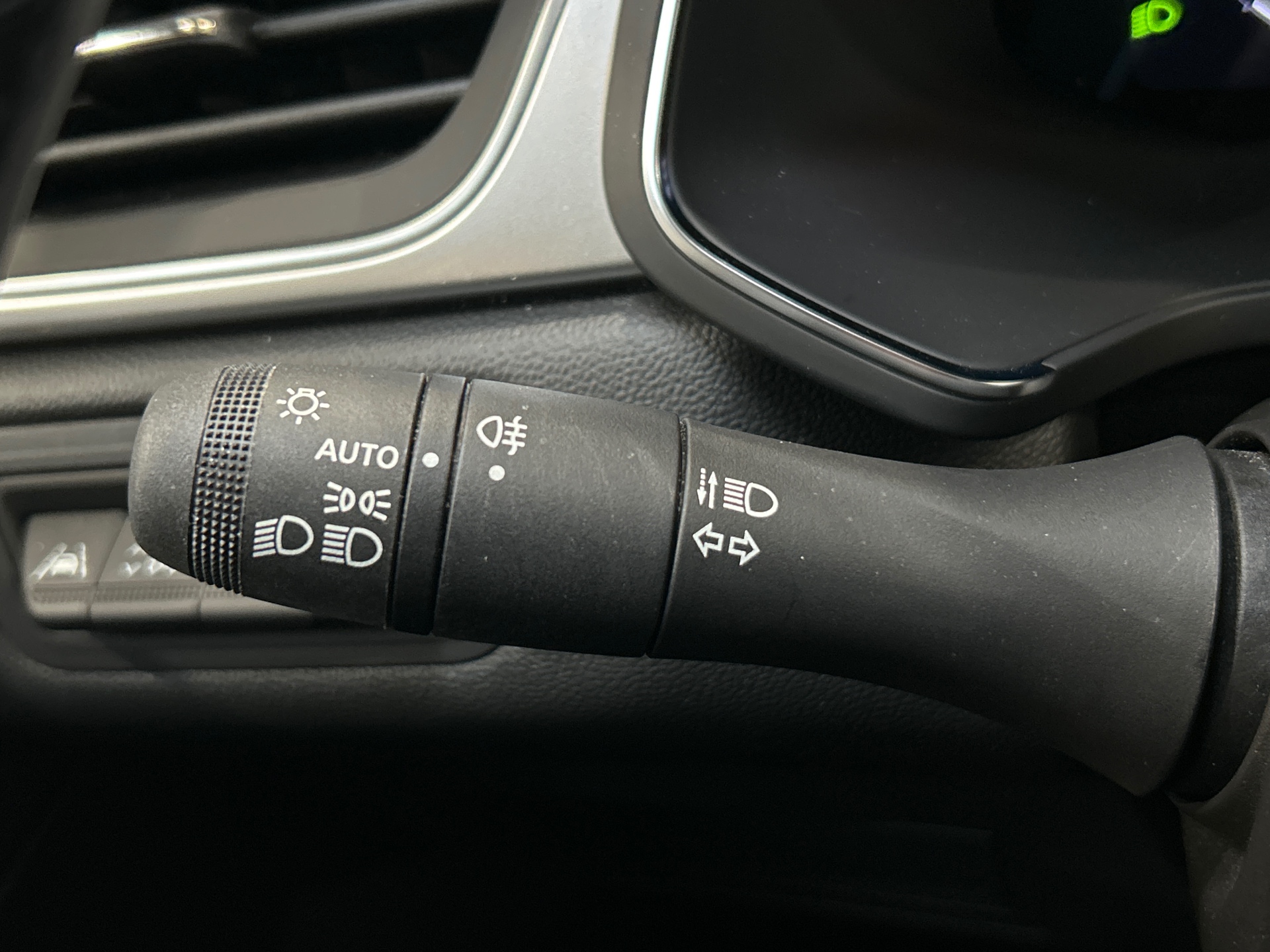 RENAULT CAPTUR E-Tech full hybrid 145 Techno