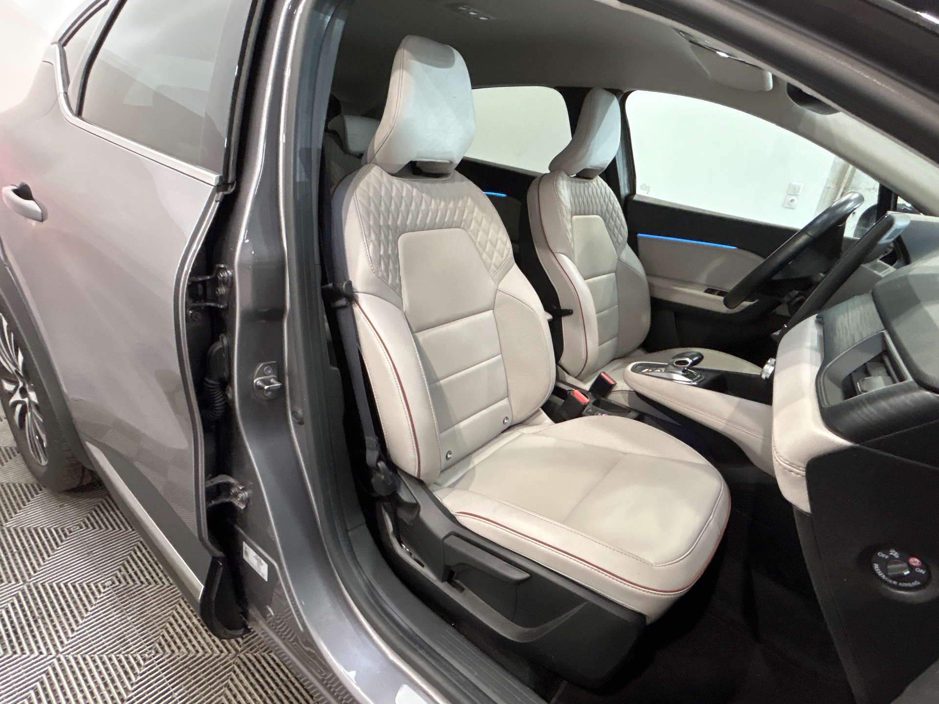 RENAULT CAPTUR E-Tech full hybrid 145 Iconic