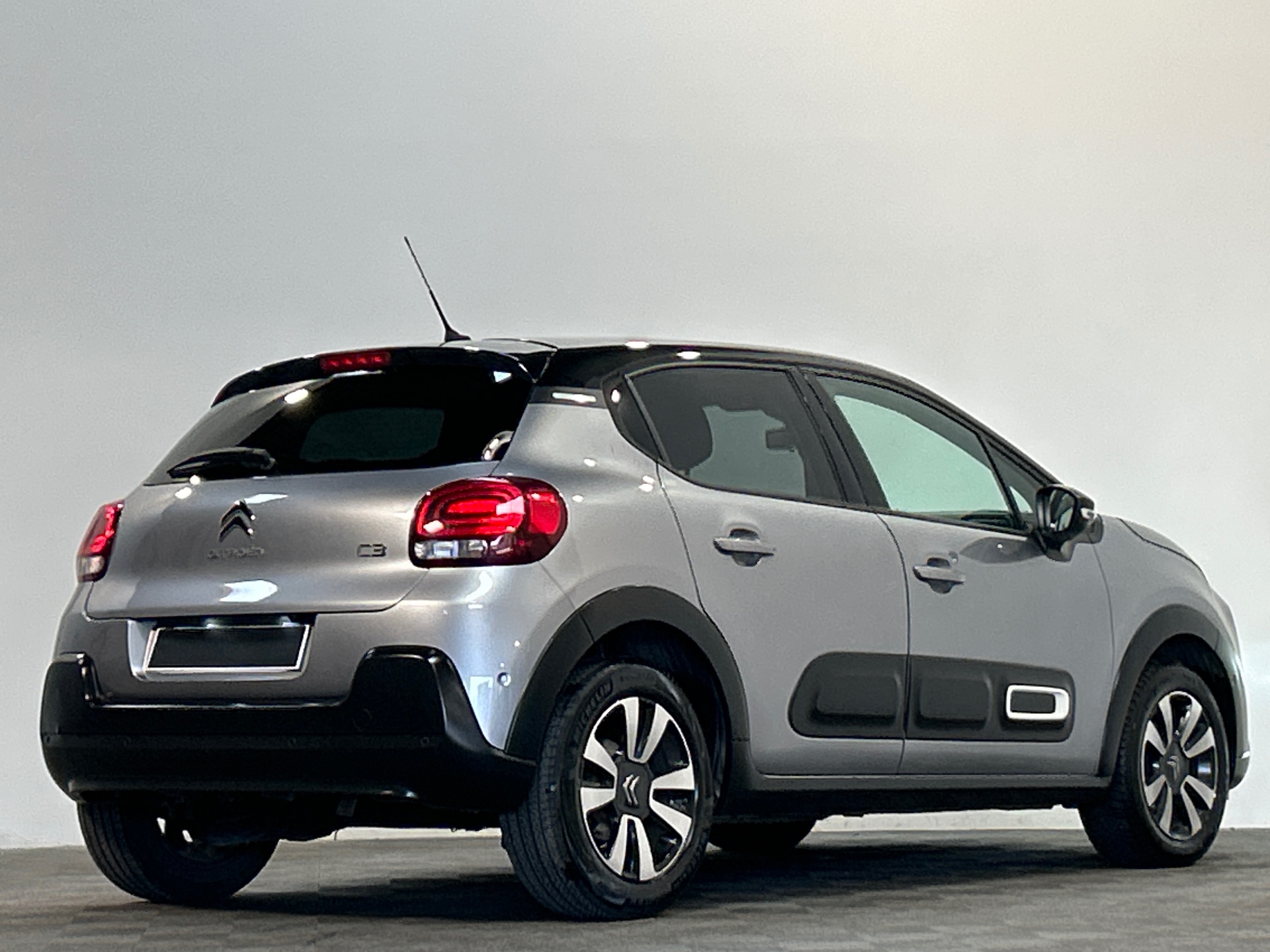 CITROEN C3 PT110 S&S BVM6 SHINE