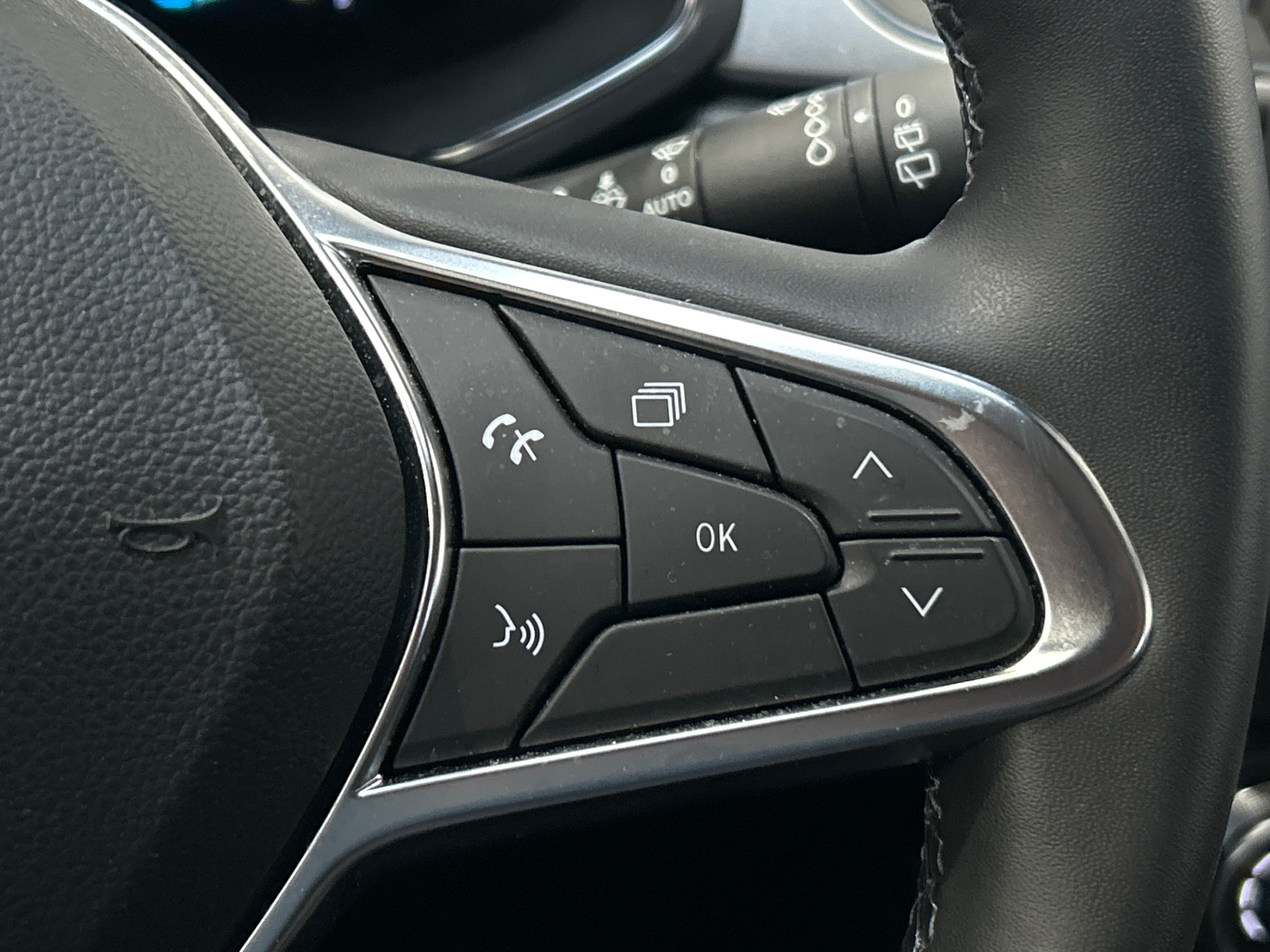 RENAULT CAPTUR E-Tech full hybrid 145 Techno