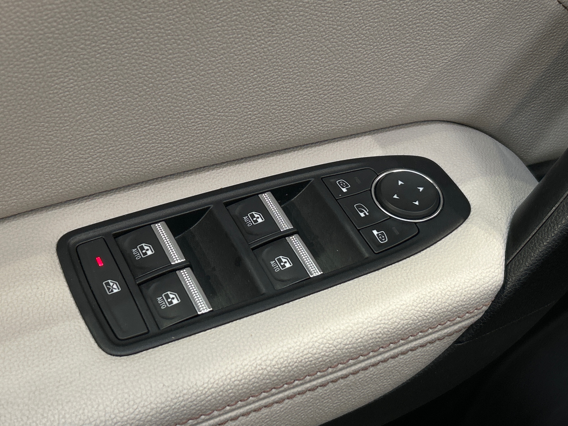 RENAULT CAPTUR E-Tech full hybrid 145 Iconic