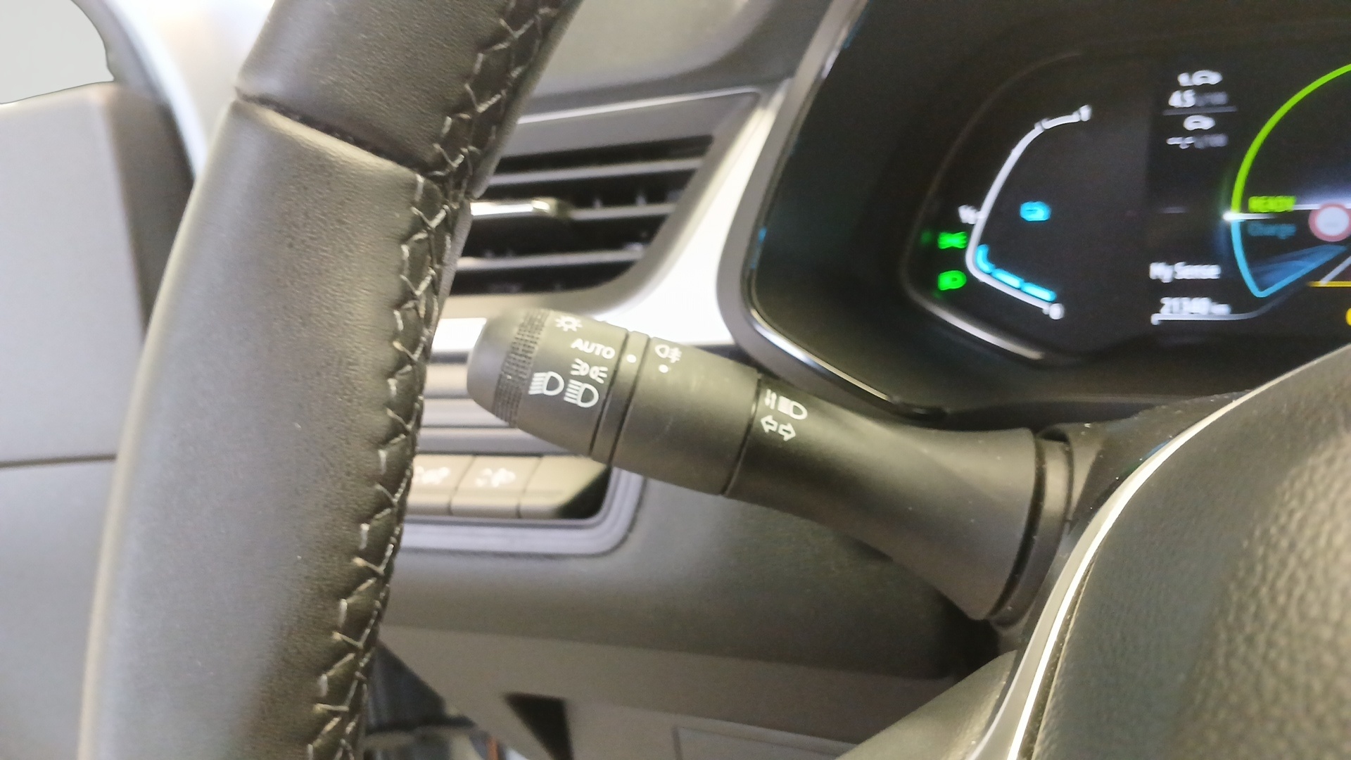 RENAULT CAPTUR E-Tech full hybrid 145 Techno