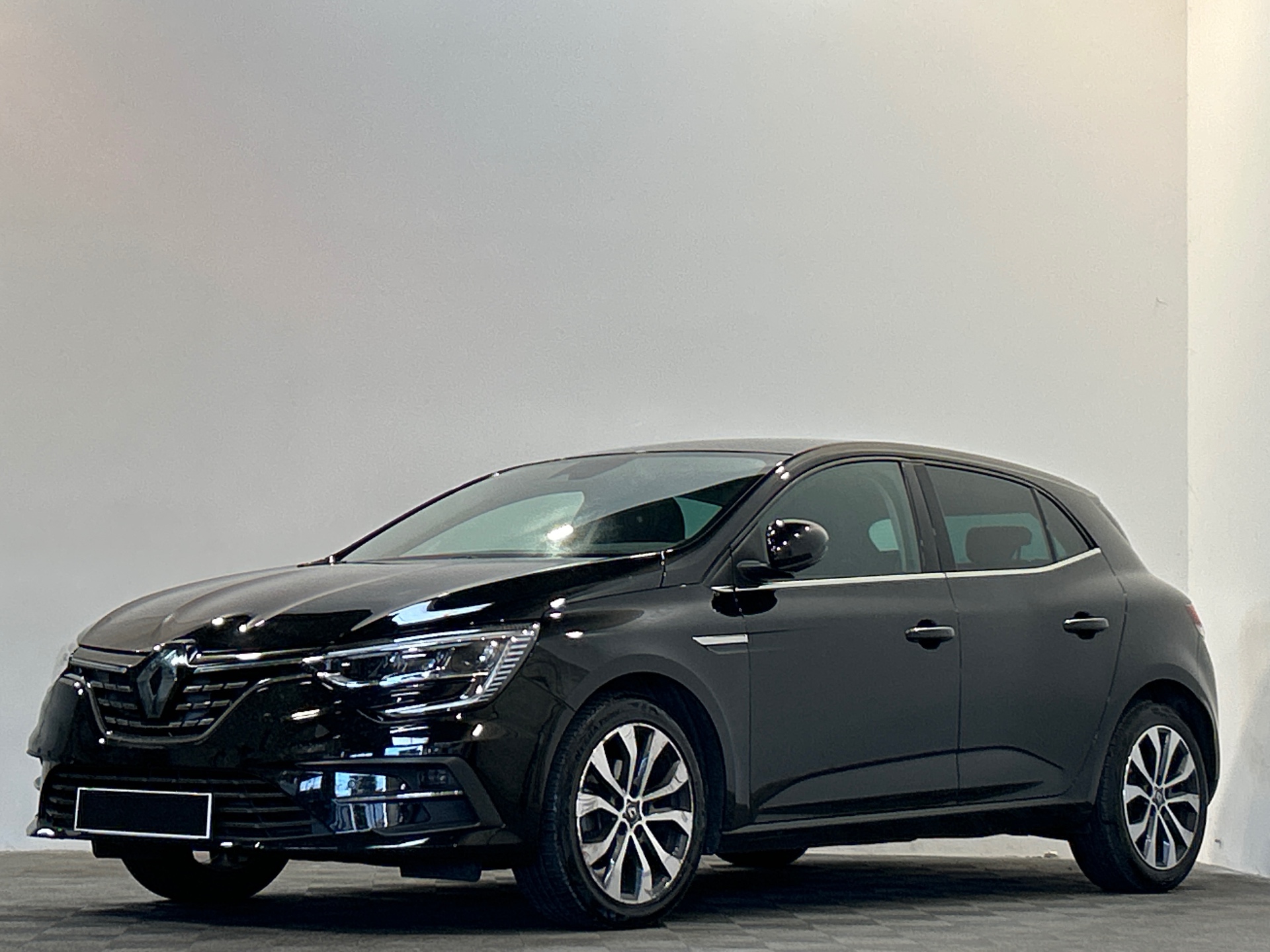 RENAULT MEGANE IV BERLINE techno TCe 140 EDC -23