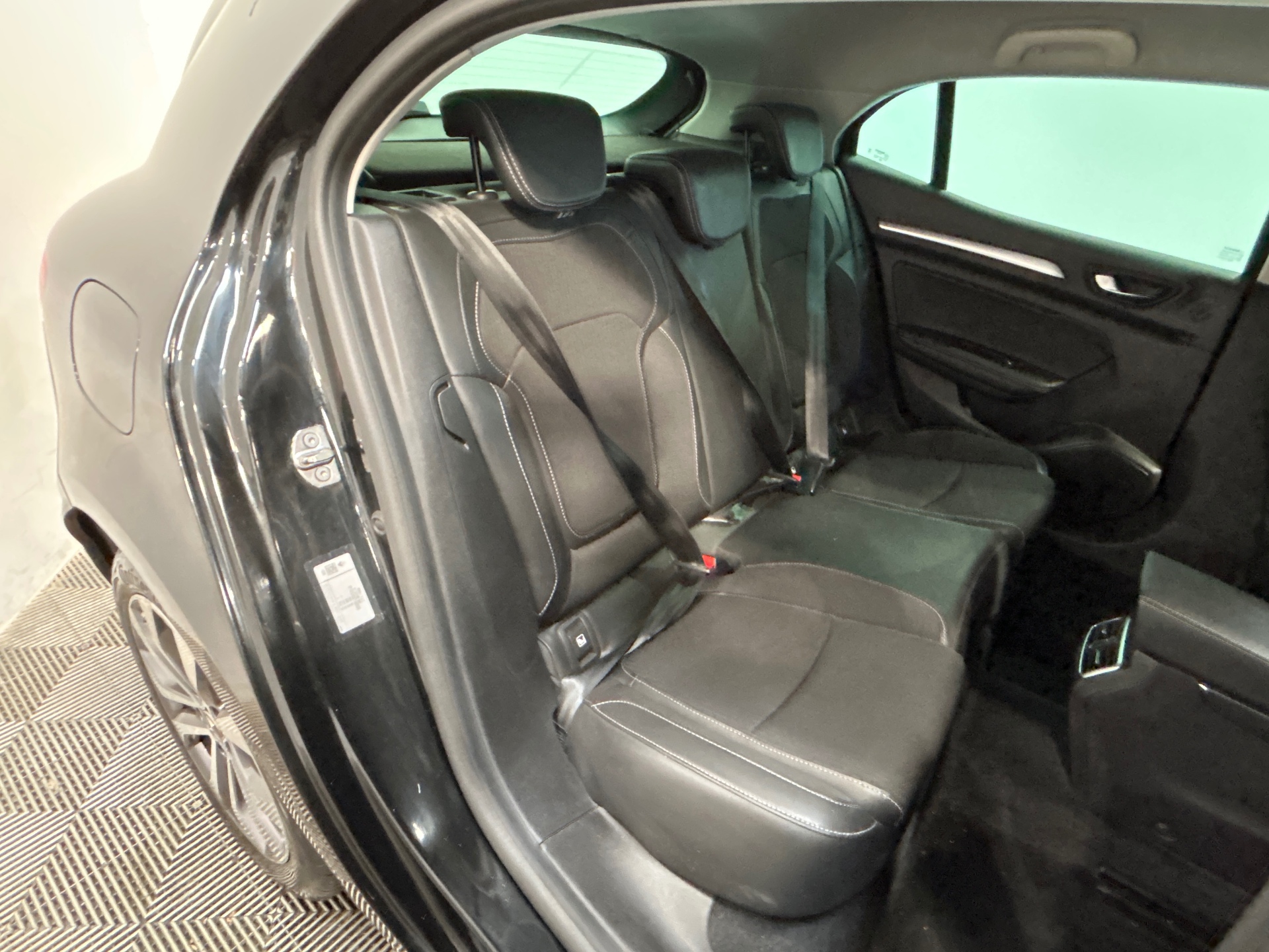 RENAULT MEGANE IV BERLINE techno TCe 140 EDC -23