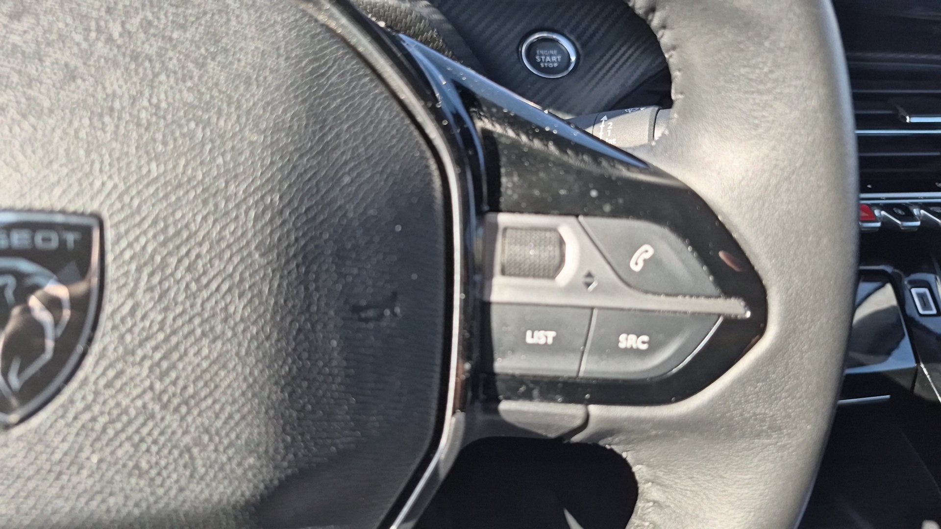 PEUGEOT 208 ALL PT100 BVM