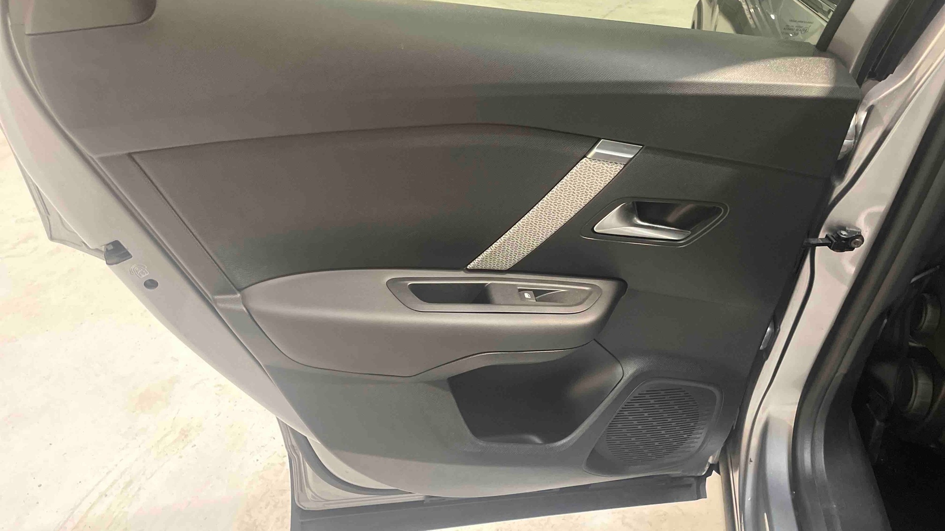CITROEN C4 X PureTech 130 S&S EAT8 Shine