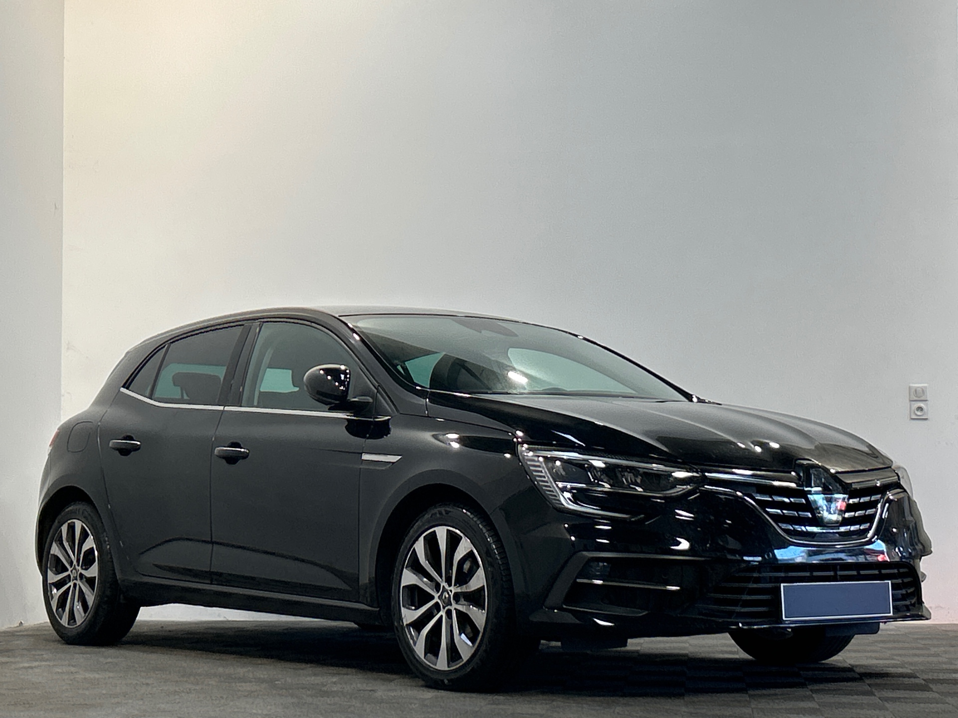 RENAULT MEGANE IV BERLINE techno TCe 140 EDC -23