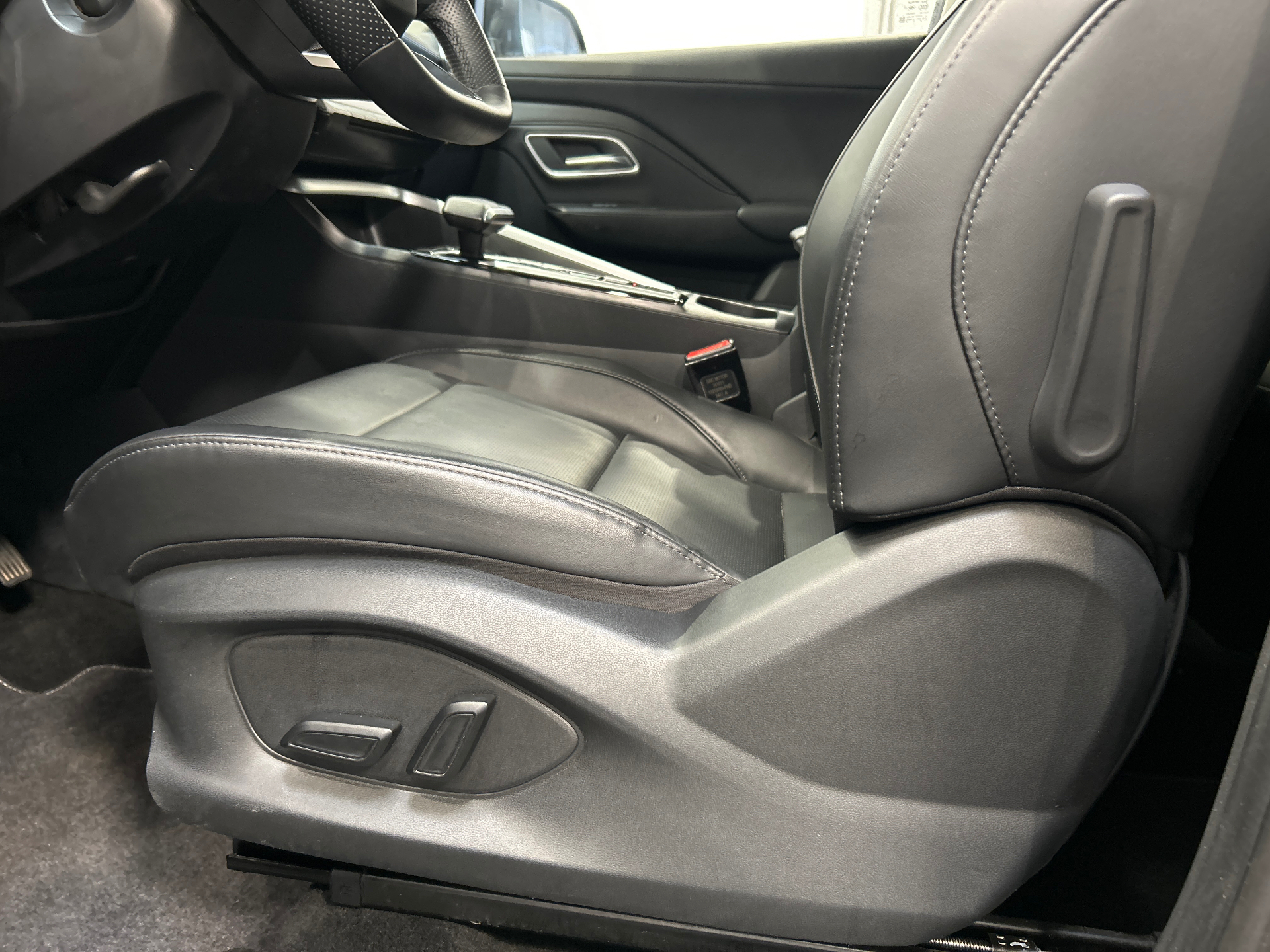 MG ZS 1.5 Hybrid 197 Luxury