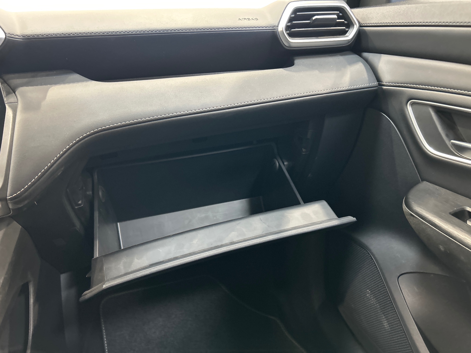 MG ZS 1.5 Hybrid 197 Luxury