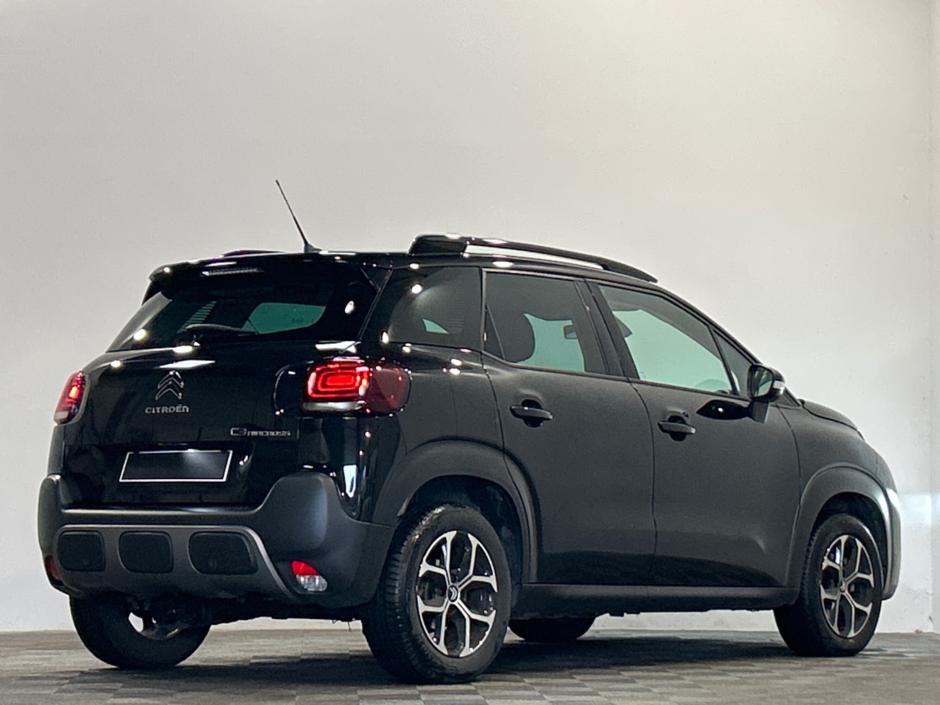CITROEN C3 AIRCROSS PT110 S&S BVM6 SHINE