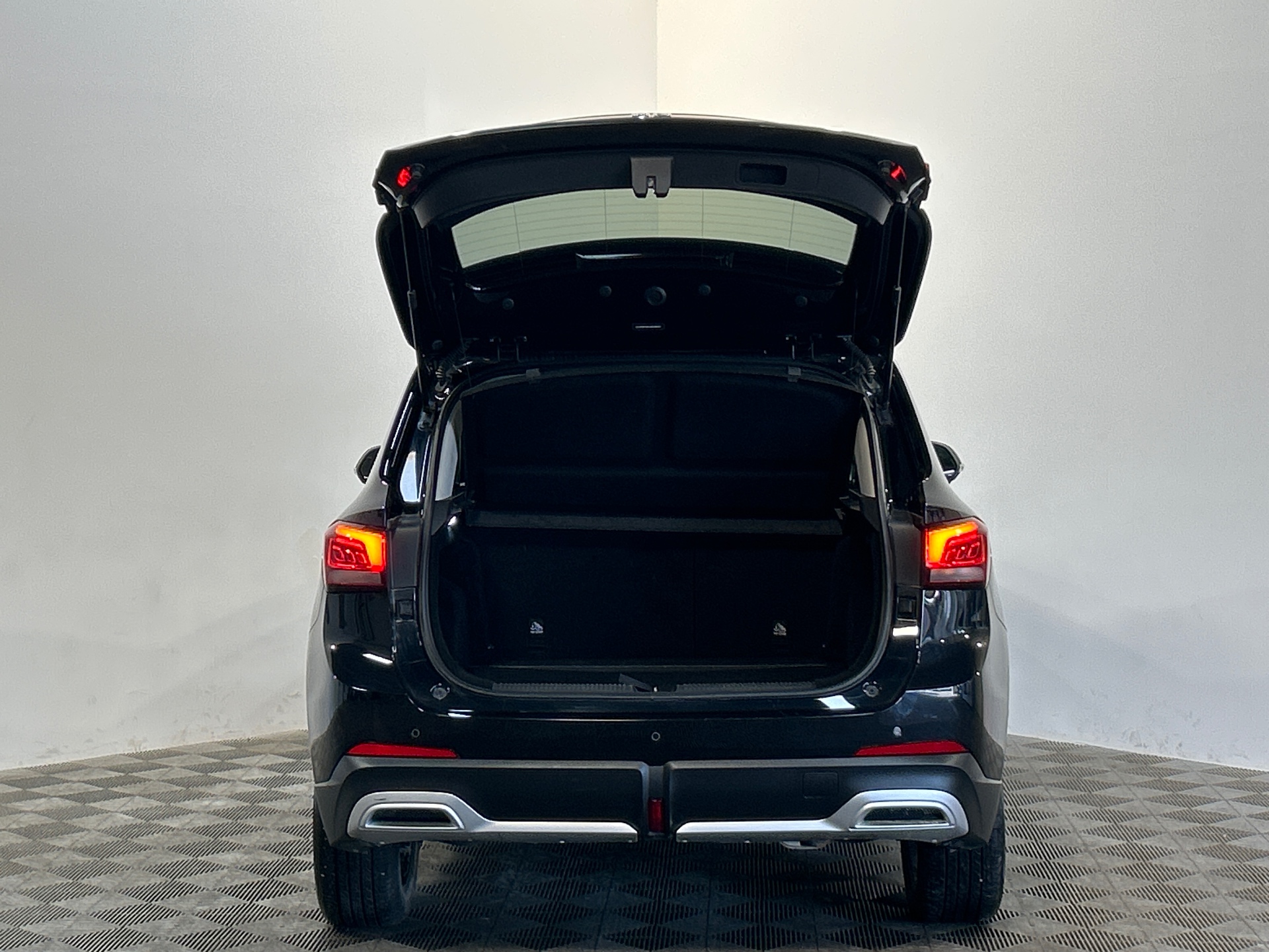 MG ZS 1.5 Hybrid 197 Luxury