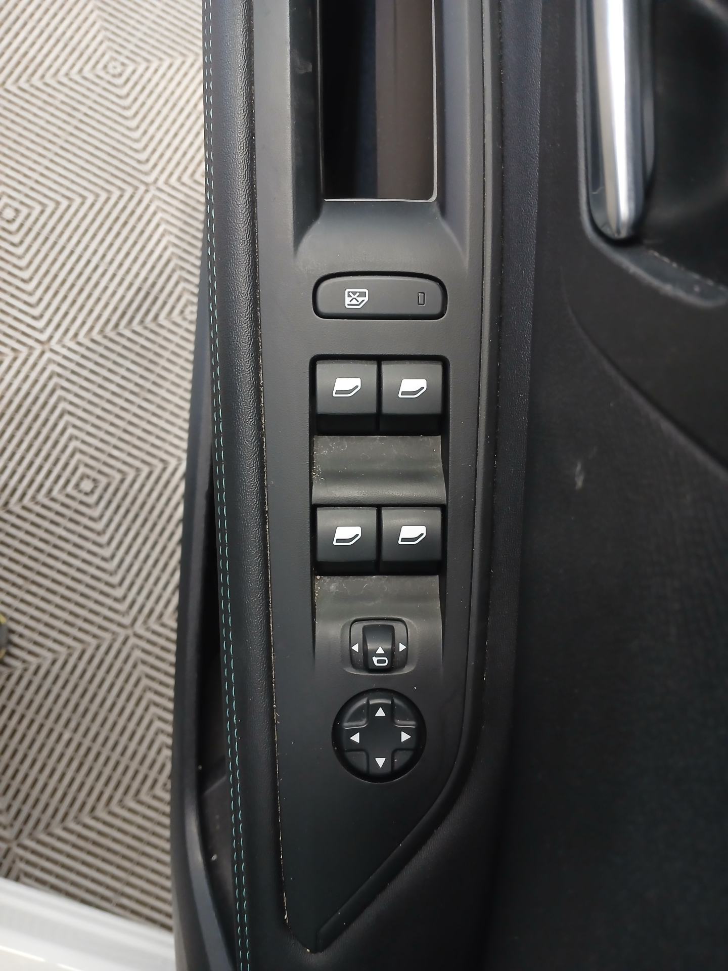 PEUGEOT 3008 ALLURE PACK HYBRID 136 CH E-DCS6