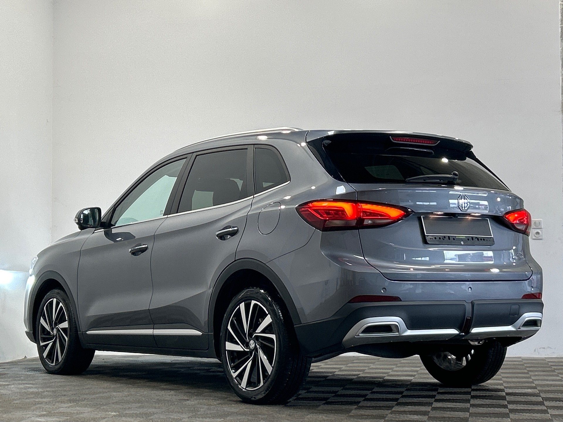 MG ZS 1.5 L Hybrid+ 197 ch Luxury