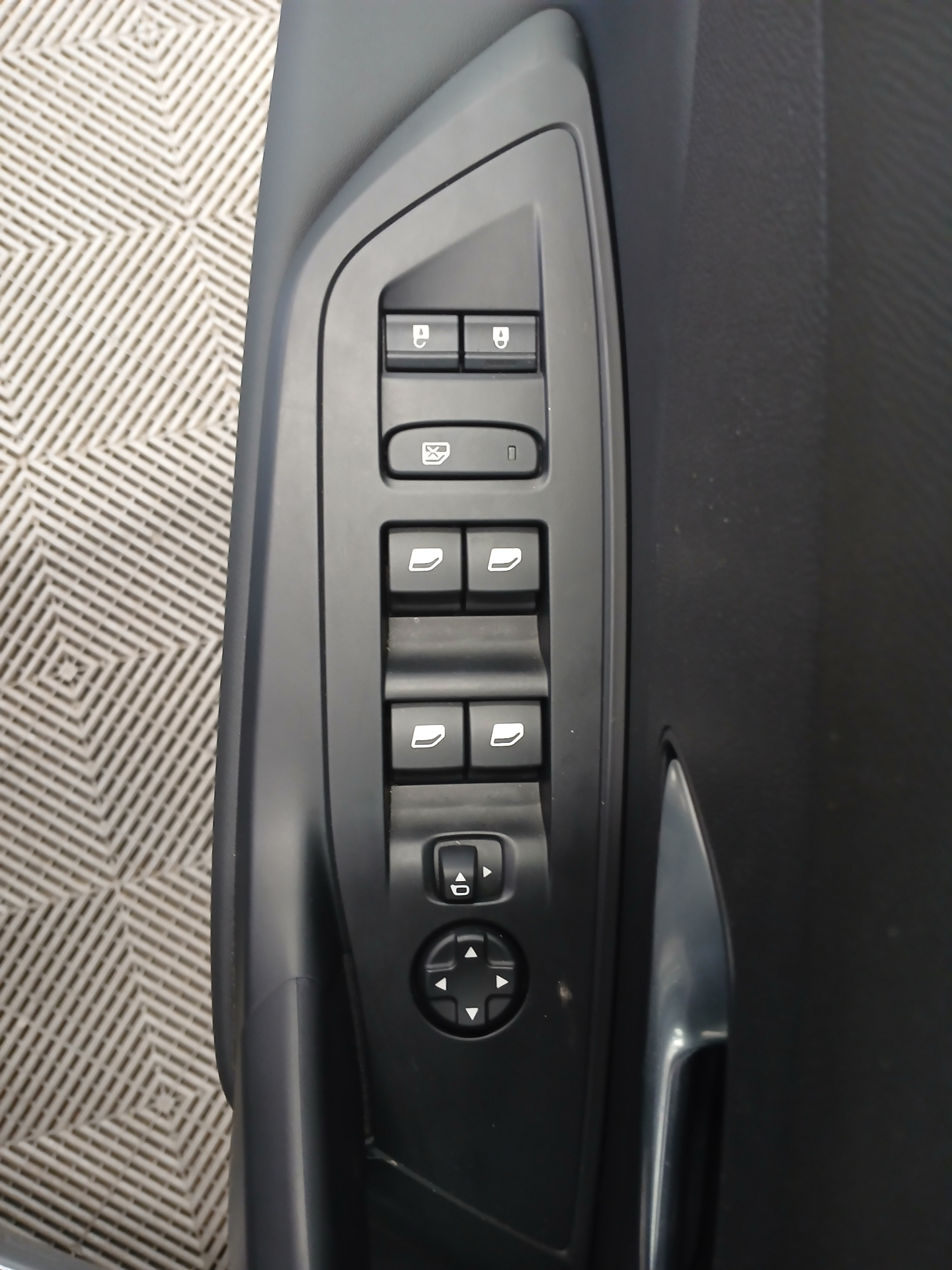 PEUGEOT 308 SW SW Allure Hybrid 145 ch e-DCS6