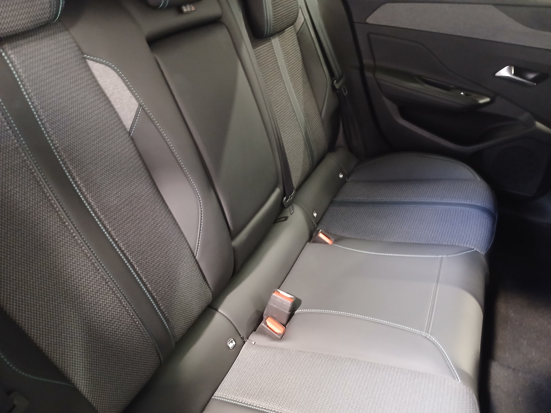 PEUGEOT 308 ALLURE PURETECH 130 S&S BVM6