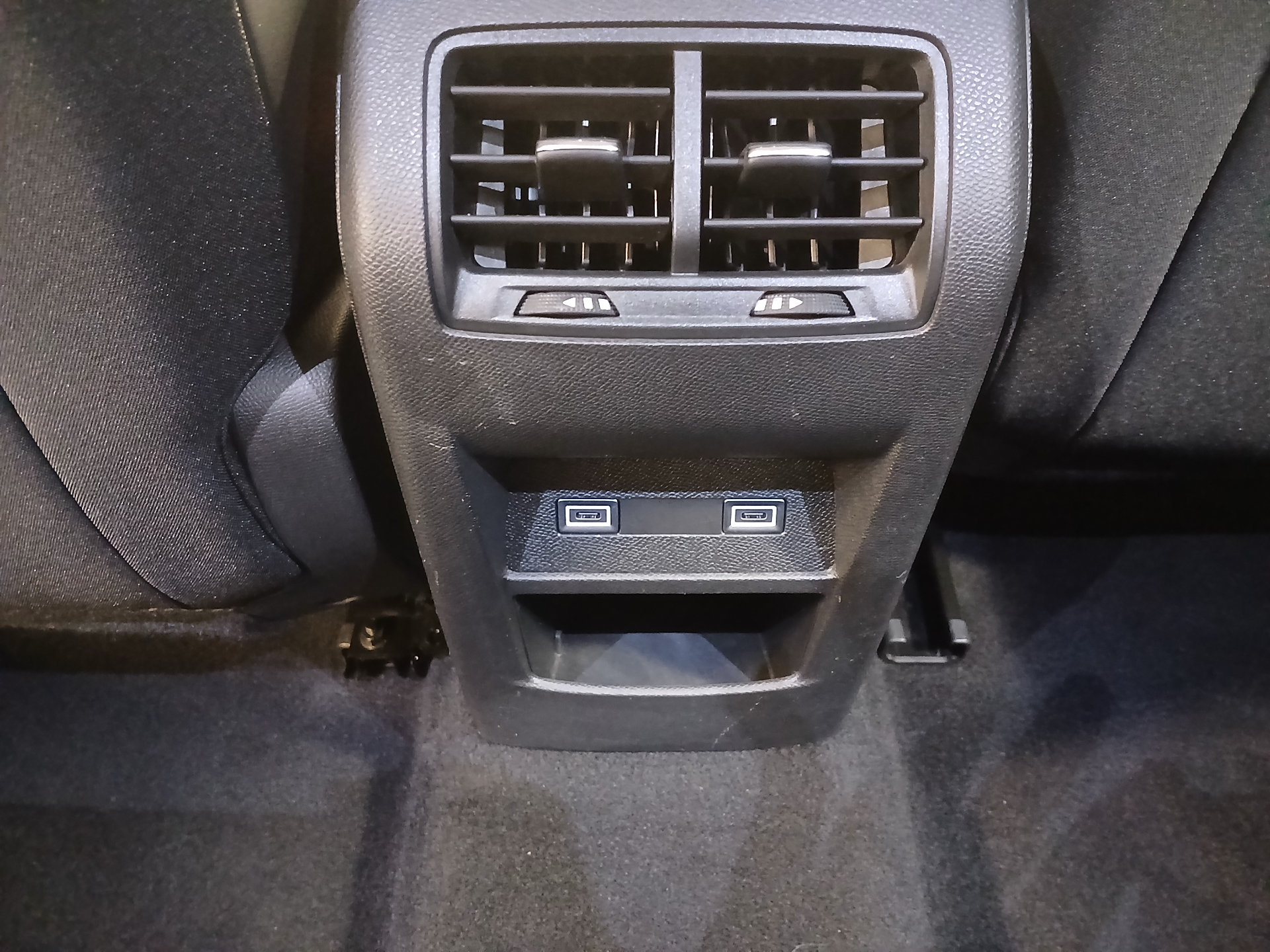 PEUGEOT 308 SW SW Allure Hybrid 145 ch e-DCS6