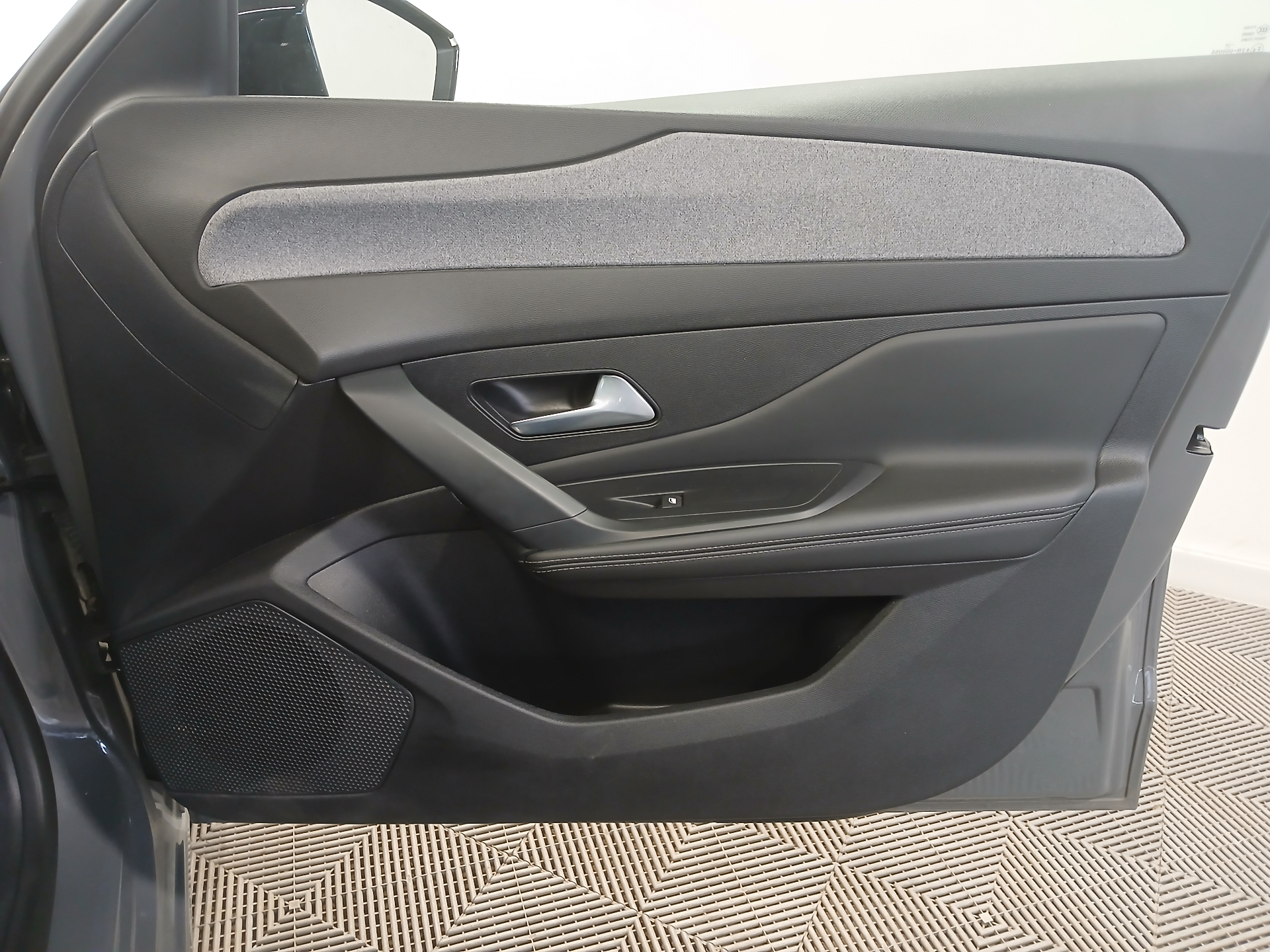 PEUGEOT 308 SW ALLURE BLUEHDI 130 S&S EAT8