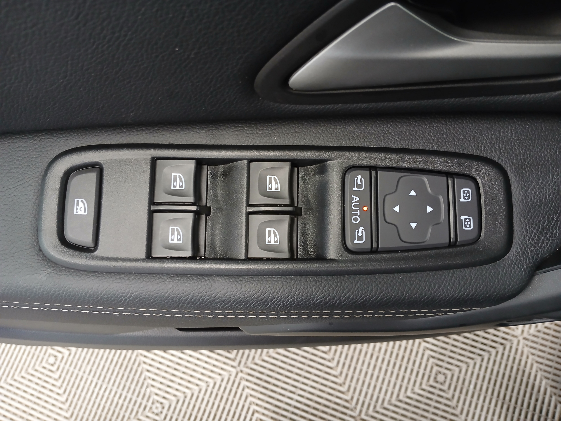 DACIA DUSTER ECO-G 100 4x2 Journey +