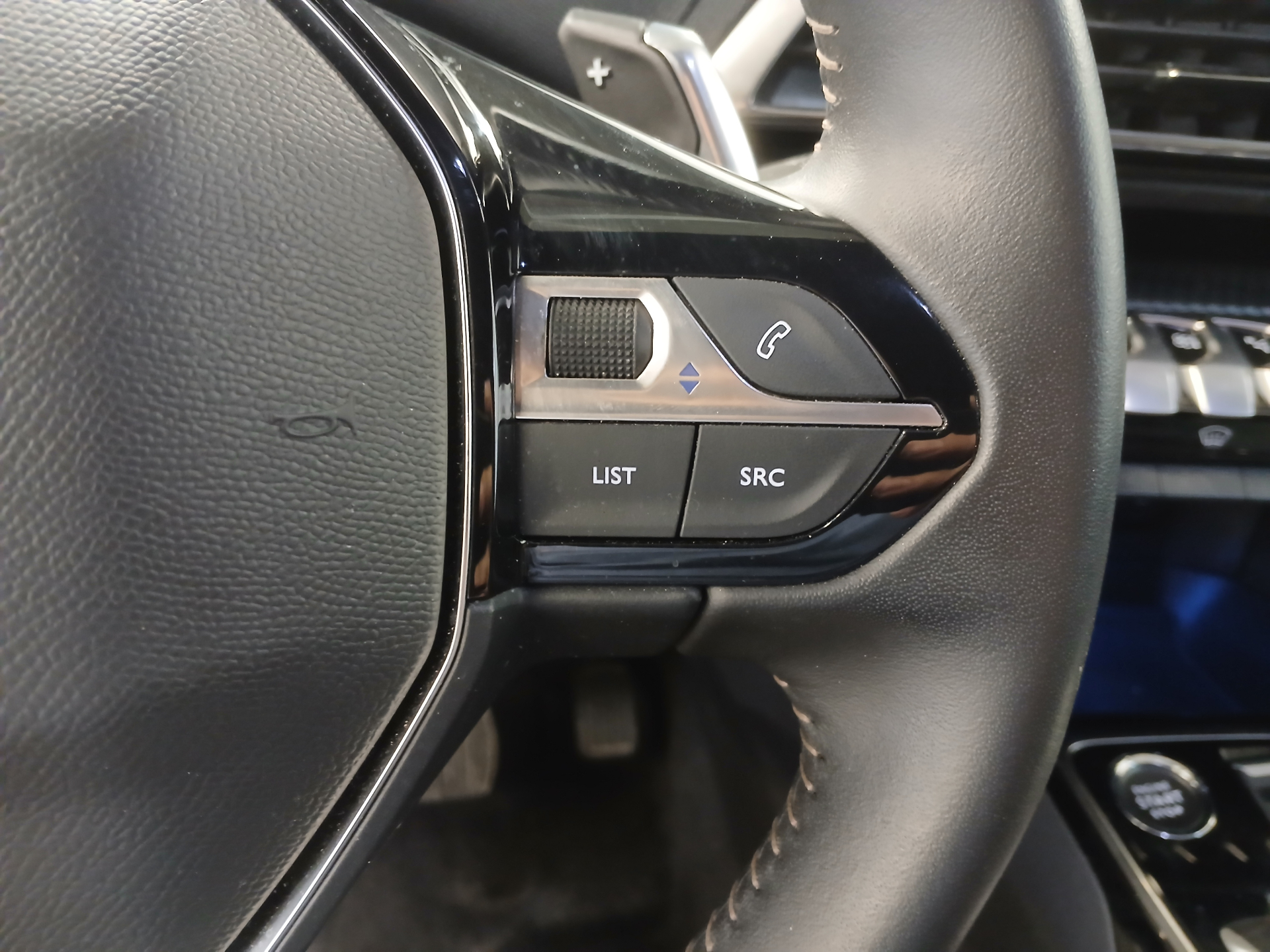 PEUGEOT 3008 ALLURE PACK HYBRID 136 CH E-DCS6