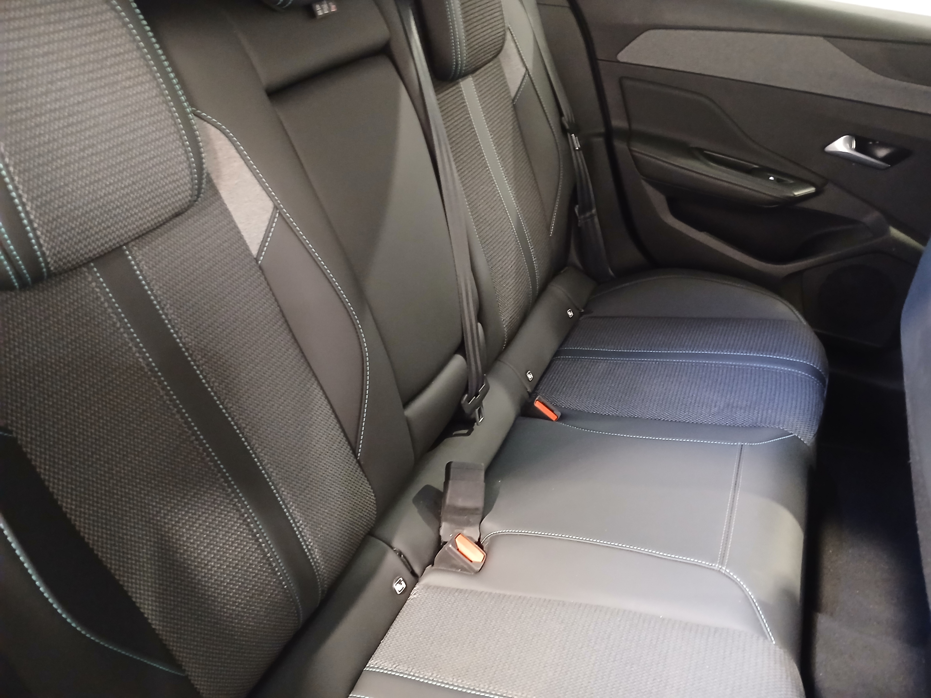 PEUGEOT 308 SW ALLURE BLUEHDI 130 S&S EAT8