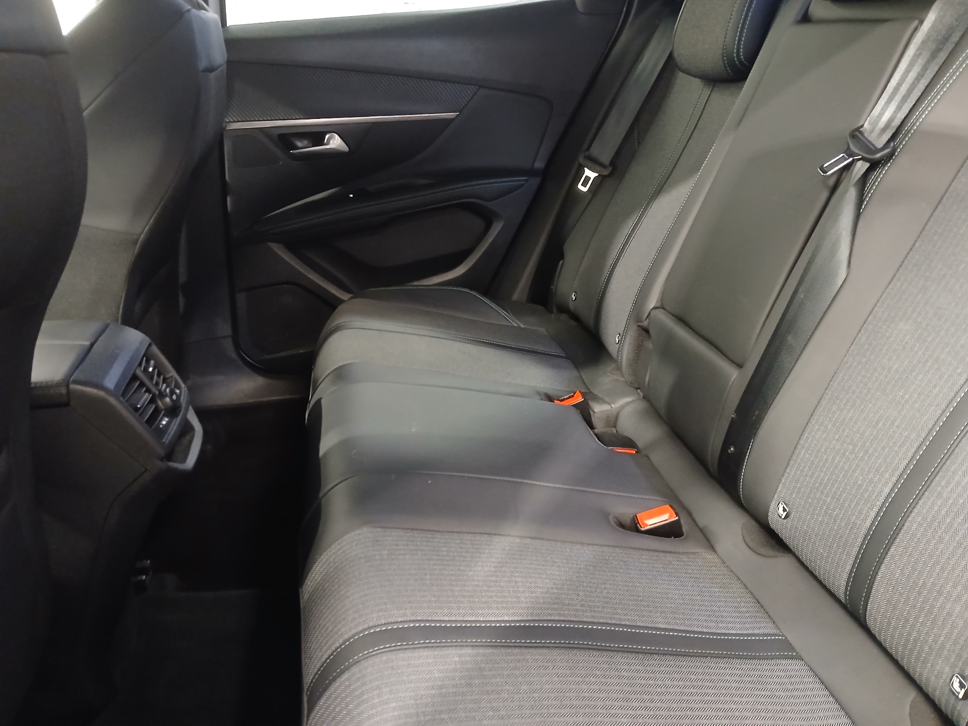 PEUGEOT 3008 ALLURE PACK HYBRID 136 CH E-DCS6